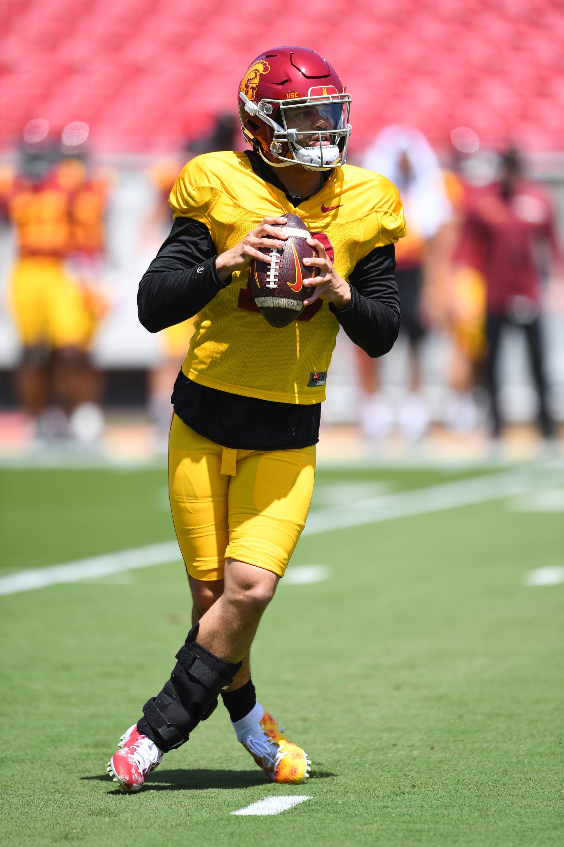 LOS ANGELES, CA - APRIL 15: USC Trojans quarterback Caleb Williams (13) drops back to pass during USC Trojans Spring Game on April 15, 2023, at Los Angeles Memorial Coliseum in Los Angeles, CA. (Photo by Brian Rothmuller/Icon Sportswire via Getty Images)