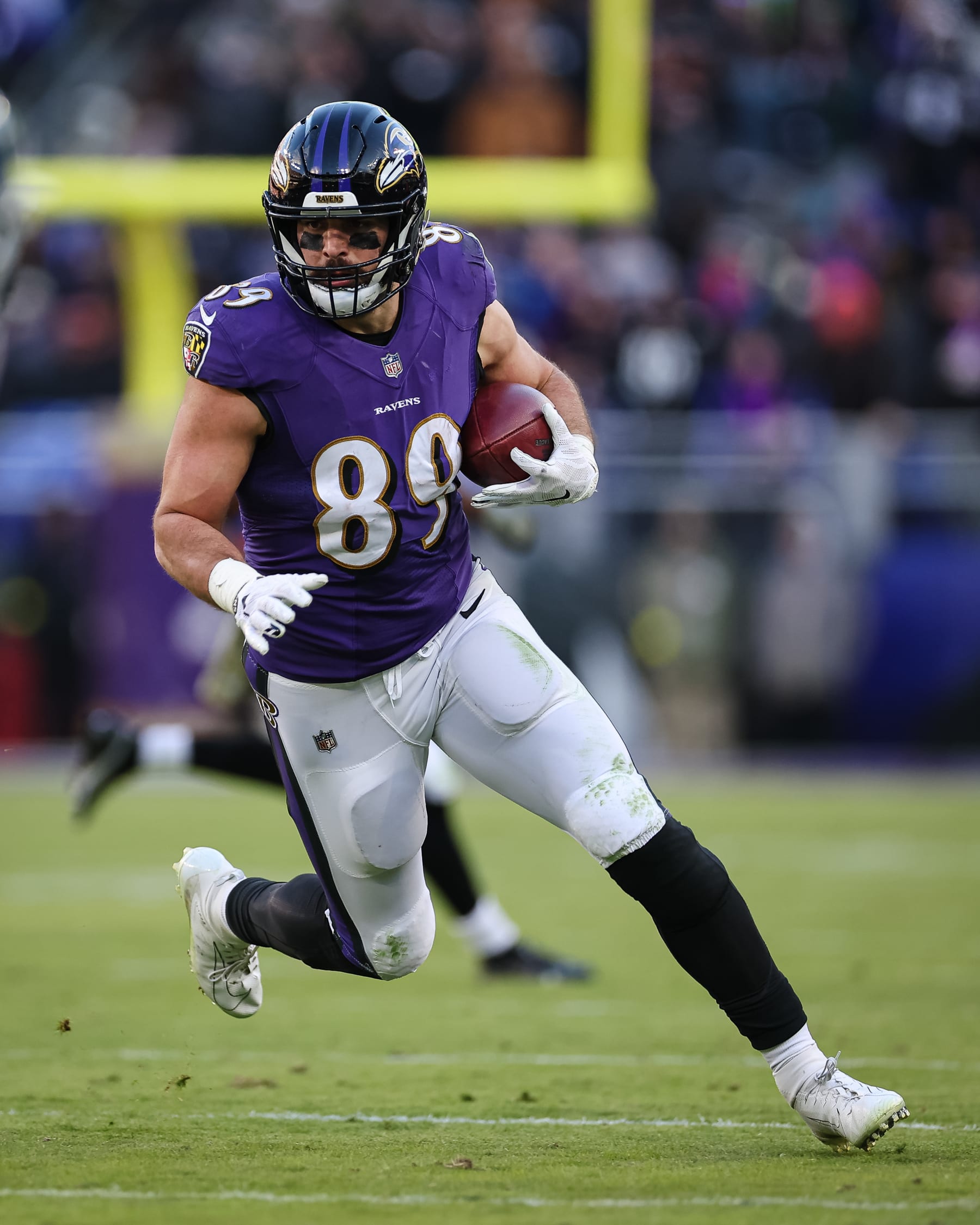 BALTIMORE, MD - NOVEMBER 20: Mark Andrews #89 of the Baltimore Ravens carries the ball against the Carolina Panthers during the first half at M&T Bank Stadium on November 20, 2022 in Baltimore, Maryland. (Photo by Scott Taetsch/Getty Images)