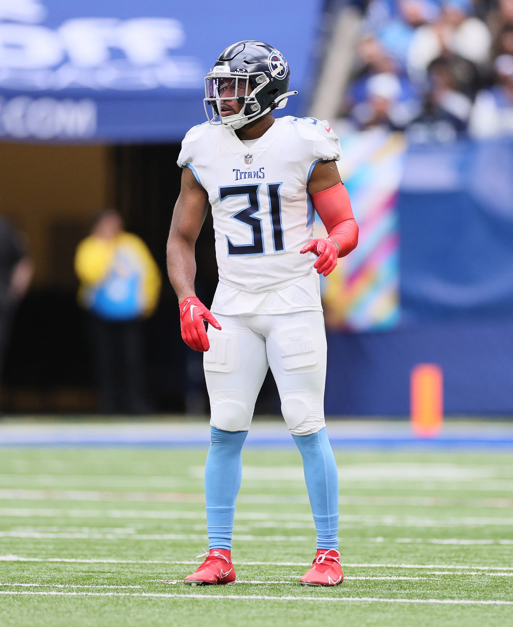 INDIANAPOLIS, INDIANA - OCTOBER 08: Kevin Byard #31of the Tennessee Titans against the Indianapolis Colts at Lucas Oil Stadium on October 08, 2023 in Indianapolis, Indiana. (Photo by Andy Lyons/Getty Images)