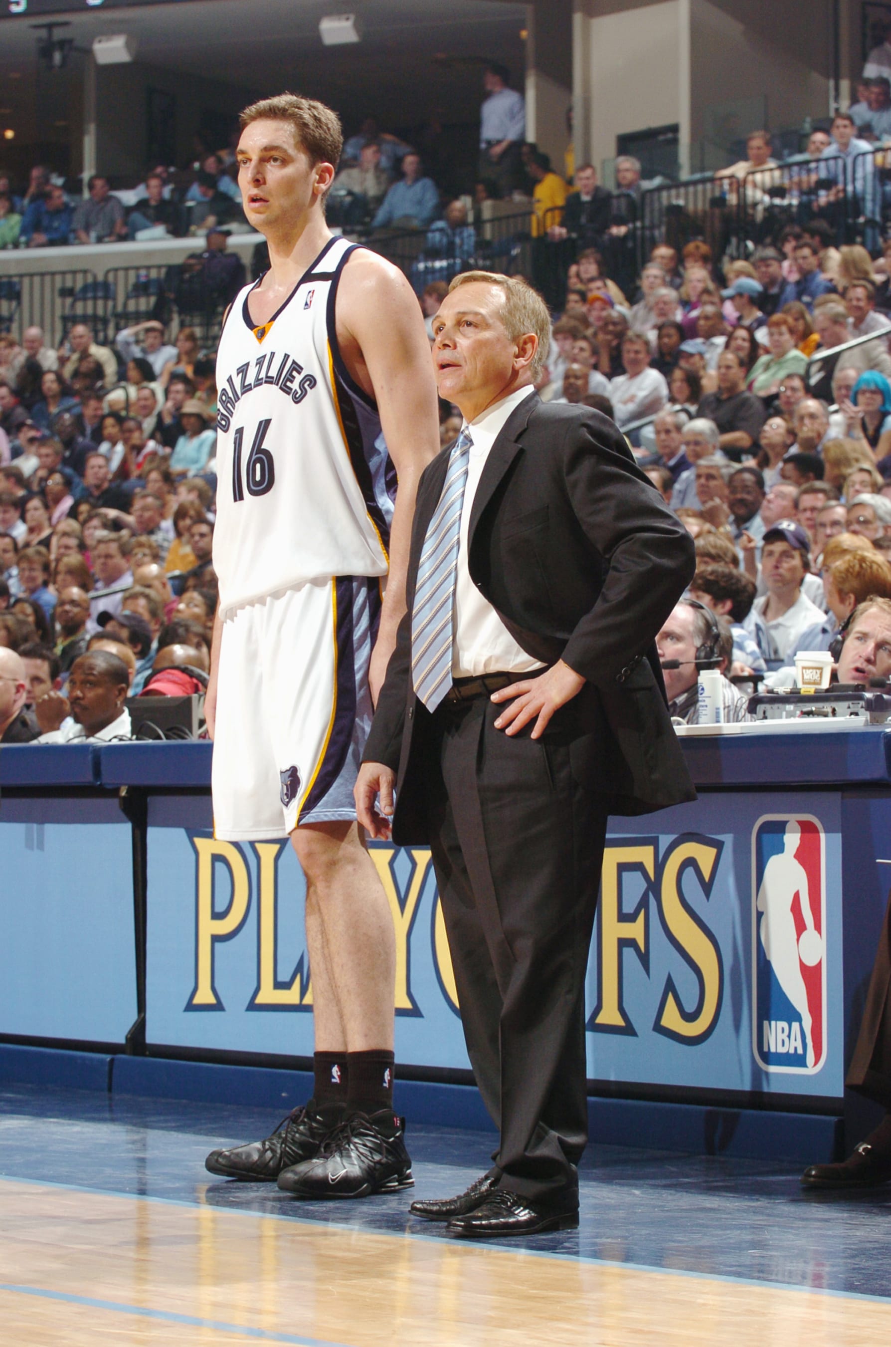 Pau Gasol and Mike Fratello