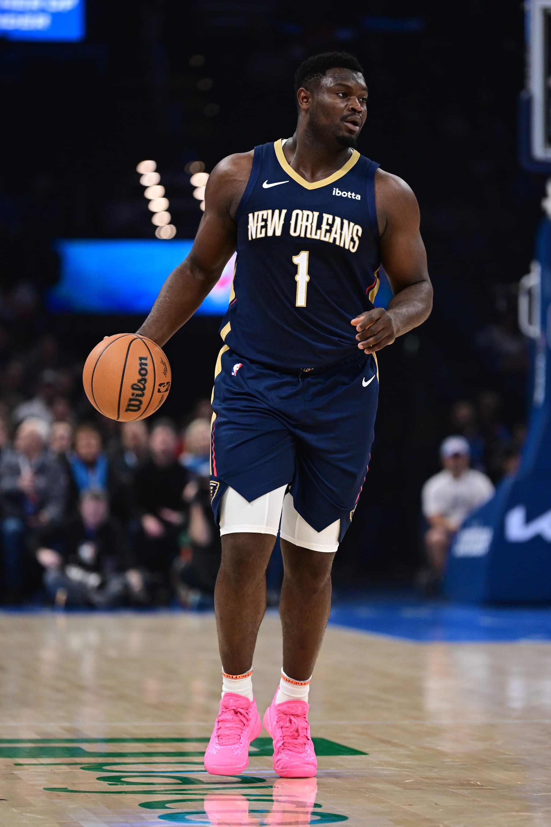 OKLAHOMA CITY, OKLAHOMA - NOVEMBER 1: Zion Williamson #1 of the New Orleans Pelicans brings the ball down the floor in the first half against the Oklahoma City Thunder at Paycom Center on November 1, 2023 in Oklahoma City, Oklahoma. NOTE TO USER: User expressly acknowledges and agrees that, by downloading and or using this photograph, User is consenting to the terms and conditions of the Getty Images License Agreement. (Photo by Joshua Gateley/Getty Images)
