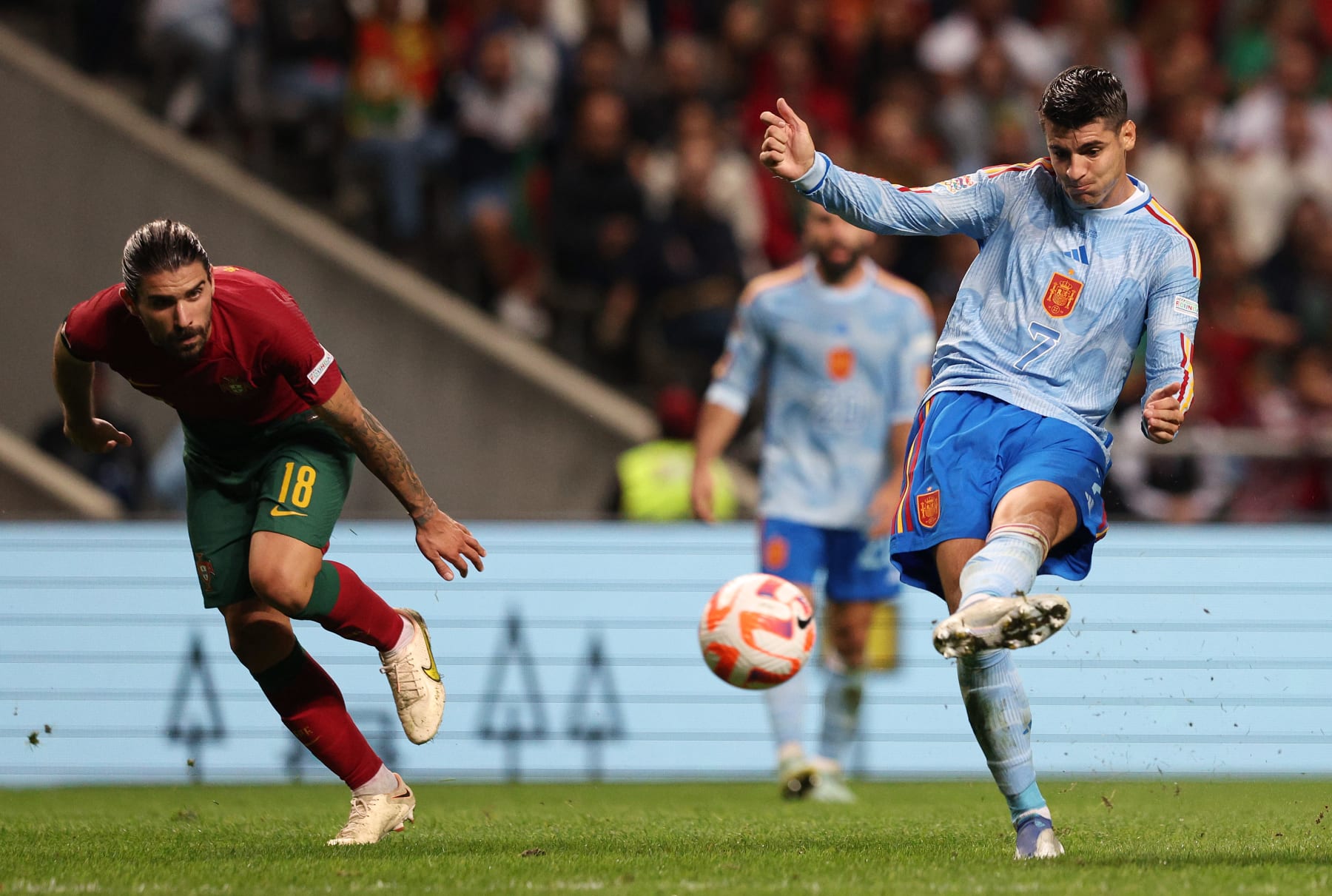 BRAGA, PORTUGAL - SEPTEMBER 27: Alvaro Morata of Spain scores their side's first goal during the UEFA Nations League League A Group 2 match between Portugal and Spain at Estadio Municipal de Braga on September 27, 2022 in Braga, Portugal. (Photo by Carlos Rodrigues - UEFA/UEFA via Getty Images)
