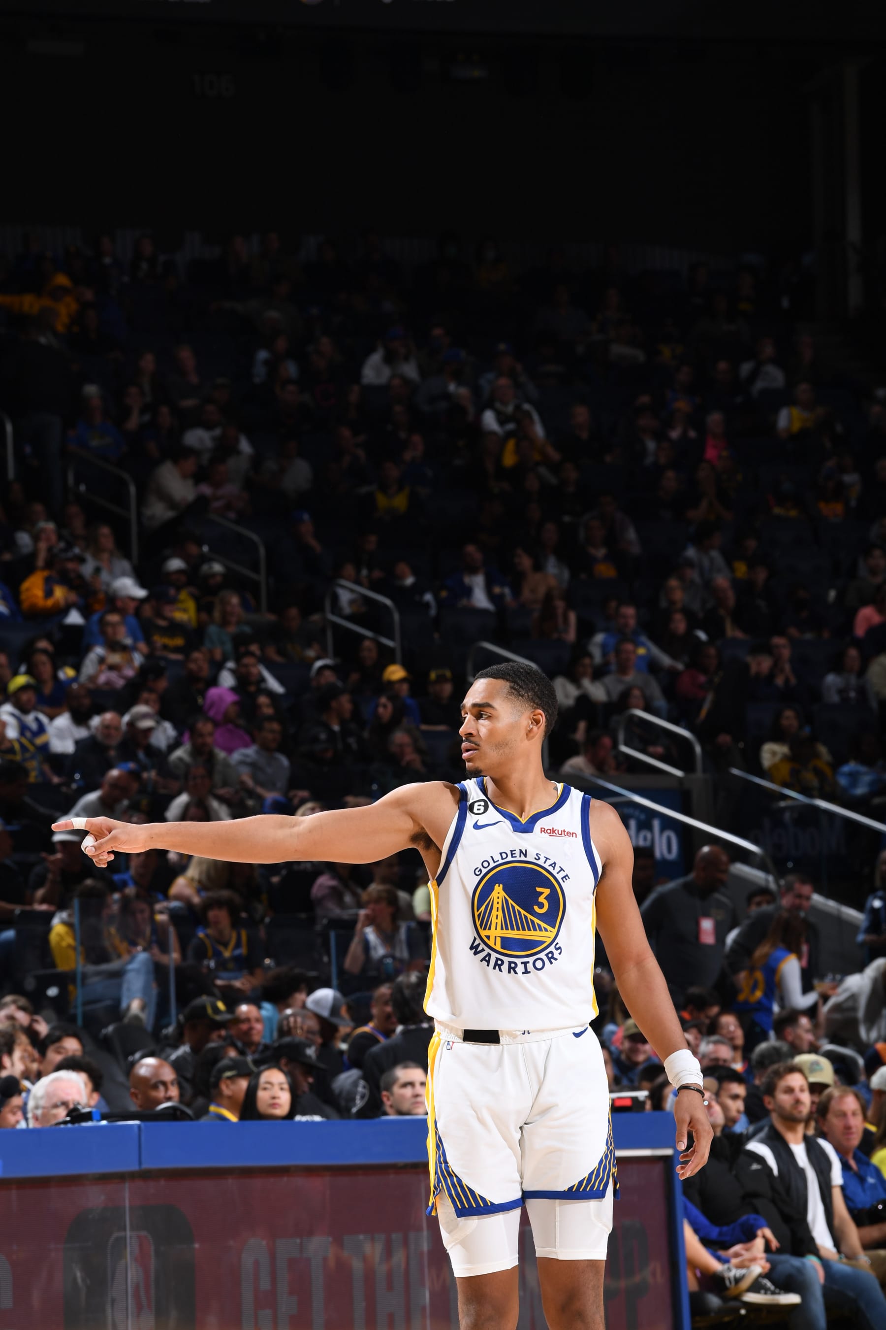 SAN FRANCISCO, CA - OCTOBER 14: Jordan Poole #3 of the Golden State Warriors sets the play during a preseason game against the Denver Nuggets on October 14, 2022 at Chase Center in San Francisco, California. NOTE TO USER: User expressly acknowledges and agrees that, by downloading and or using this photograph, user is consenting to the terms and conditions of Getty Images License Agreement. Mandatory Copyright Notice: Copyright 2022 NBAE (Photo by Noah Graham/NBAE via Getty Images)
