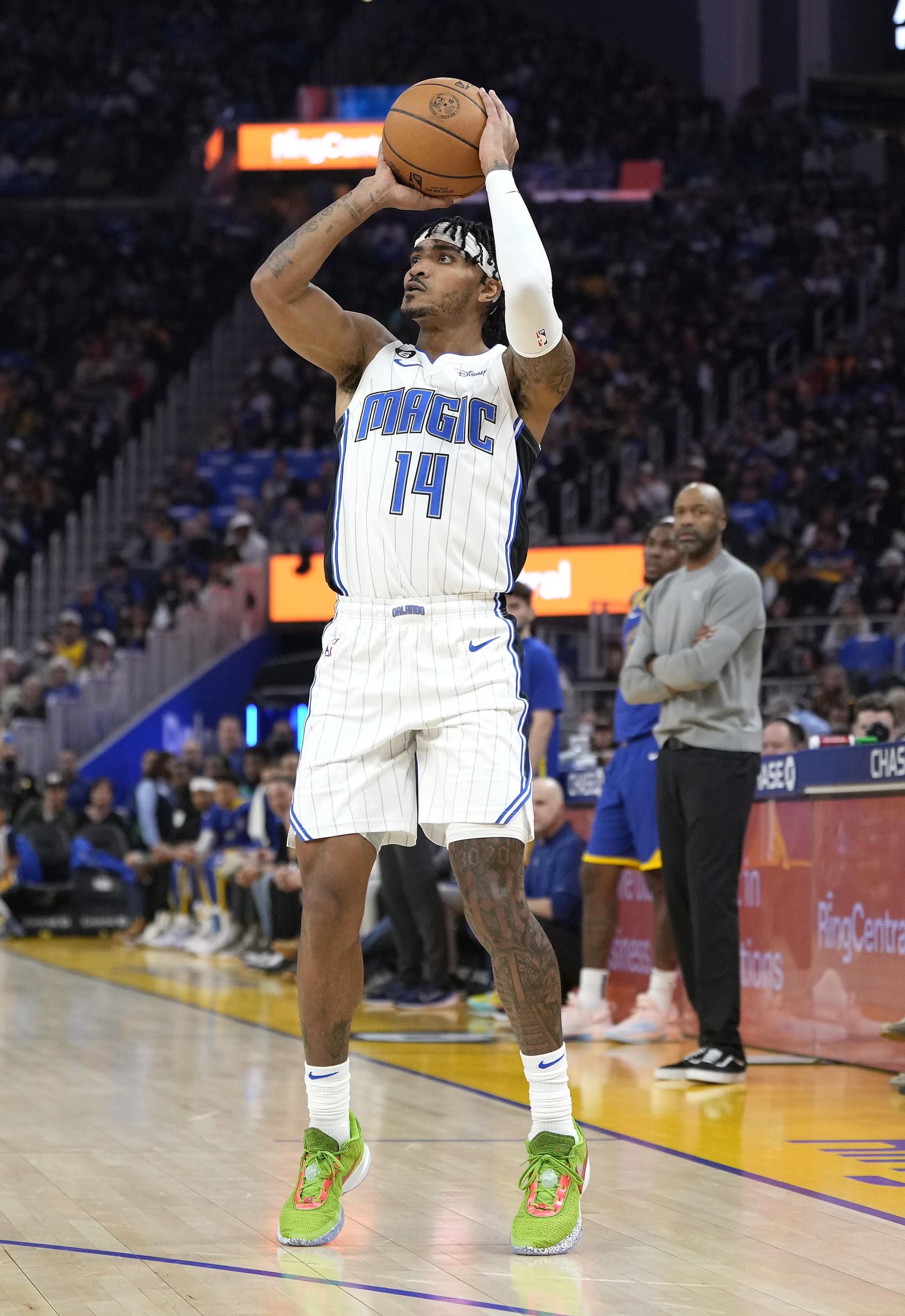 SAN FRANCISCO, CALIFORNIA - JANUARY 07: Gary Harris #14 of the Orlando Magic shoots a three-point shot against the Golden State Warriors during the first quarter of an NBA basketball game at Chase Center on January 07, 2023 in San Francisco, California. NOTE TO USER: User expressly acknowledges and agrees that, by downloading and or using this photograph, User is consenting to the terms and conditions of the Getty Images License Agreement. (Photo by Thearon W. Henderson/Getty Images)