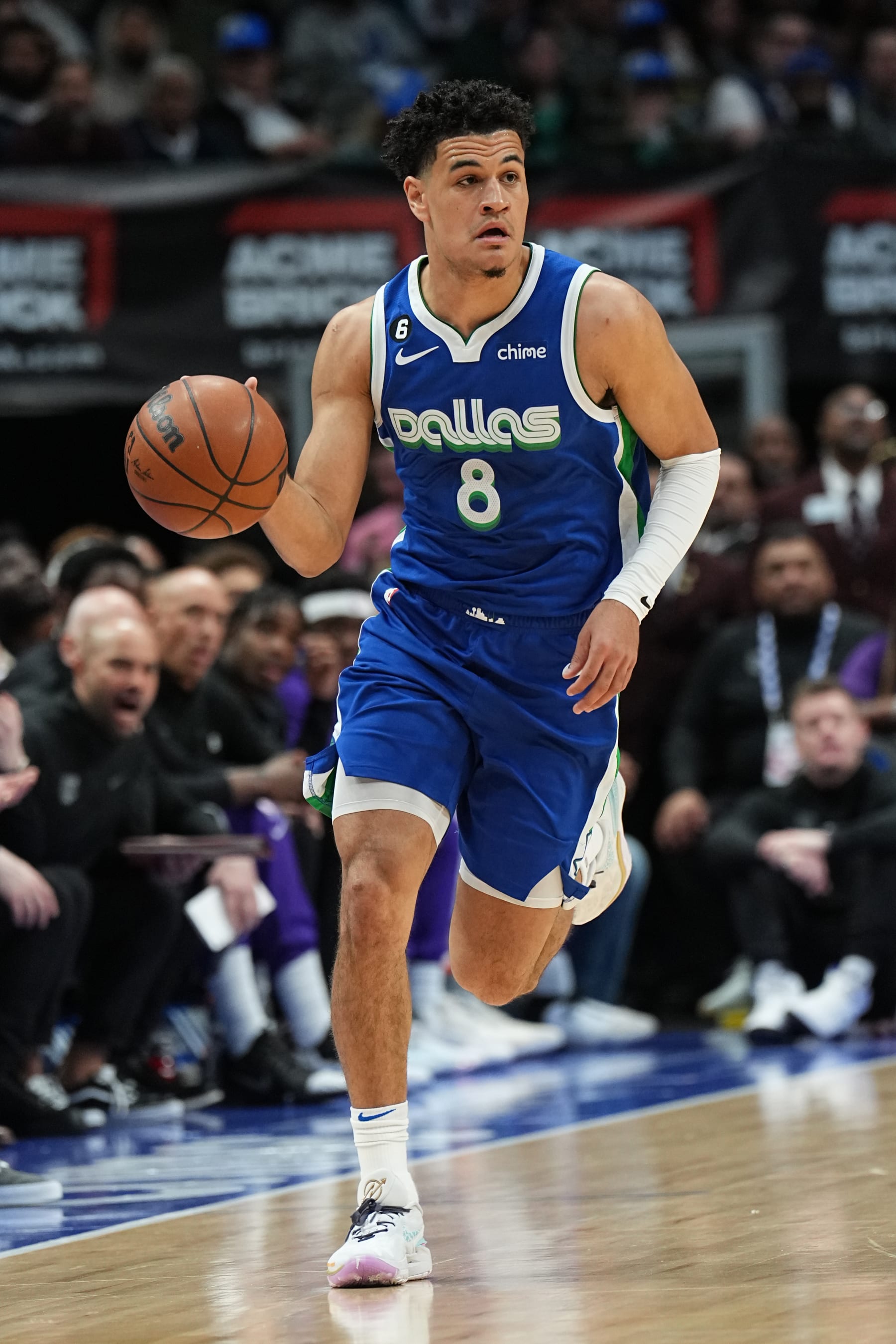 DALLAS, TX - APRIL 5: Josh Green #8 of the Dallas Mavericks dribbles the ball during the game against the Sacramento Kings on April 5, 2023 at the American Airlines Center in Dallas, Texas. NOTE TO USER: User expressly acknowledges and agrees that, by downloading and or using this photograph, User is consenting to the terms and conditions of the Getty Images License Agreement. Mandatory Copyright Notice: Copyright 2023 NBAE (Photo by Glenn James/NBAE via Getty Images)