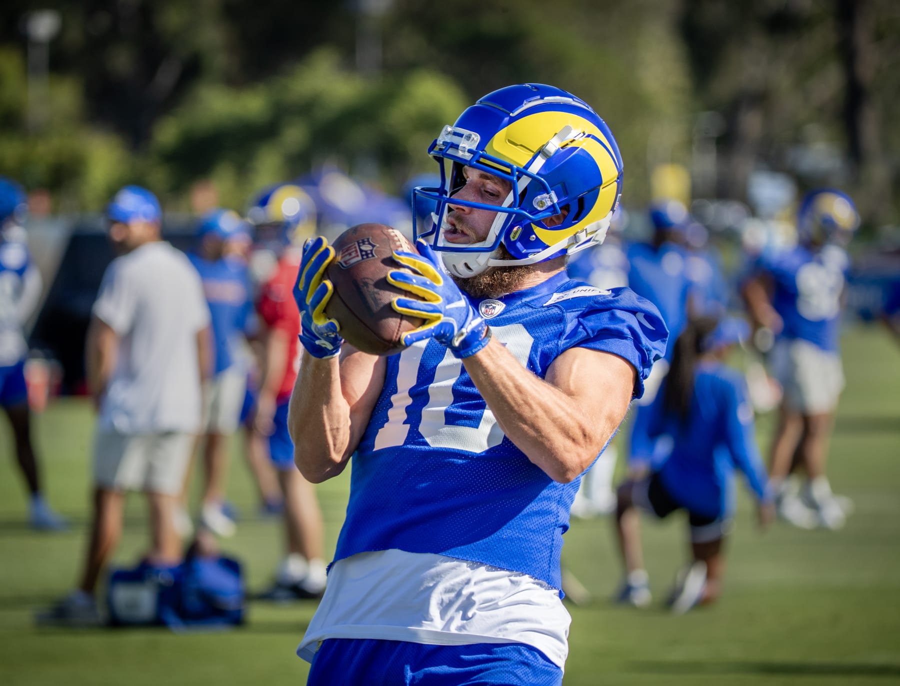 Irvine, CA - July 27: Rams wide receiver Cooper Kupp hauls in a pass during Rams training camp at UCI in Irvine Thursday, July 27, 2023. (Allen J. Schaben / Los Angeles Times via Getty Images) Irvine, CA - July 27: Rams wide receiver Cooper Kupp hauls in a pass during Rams training camp at UCI in Irvine Thursday, July 27, 2023. (Allen J. Schaben / Los Angeles Times via Getty Images)
