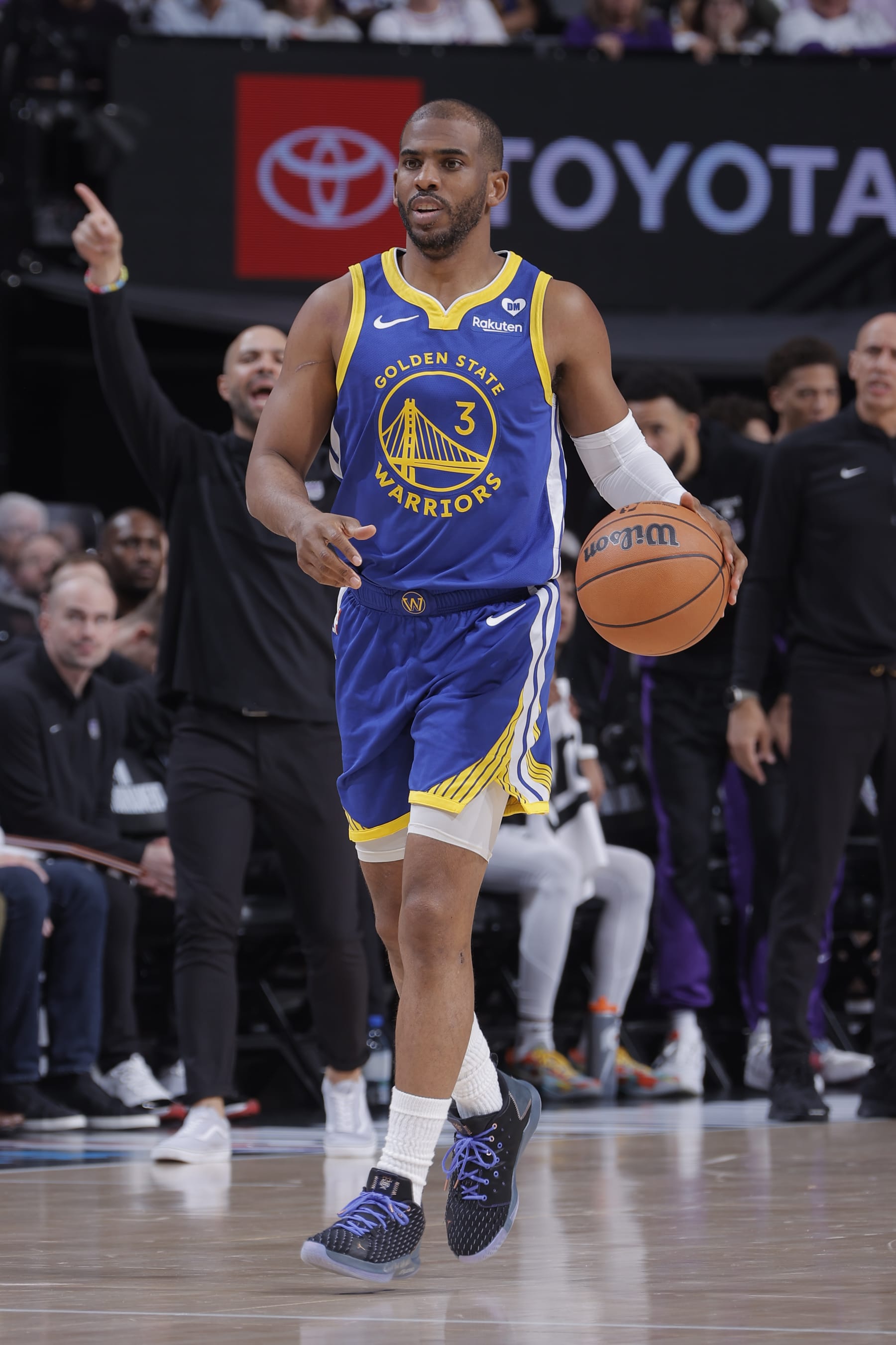 SACRAMENTO, CA - APRIL 16: Chris Paul #3 of the Golden State Warriors dribbles the ball during the game against the Sacramento Kings during the 2024 Play-In Tournament on April 16, 2024 at Golden 1 Center in Sacramento, California. NOTE TO USER: User expressly acknowledges and agrees that, by downloading and or using this Photograph, user is consenting to the terms and conditions of the Getty Images License Agreement. Mandatory Copyright Notice: Copyright 2024 NBAE (Photo by Rocky Widner/NBAE via Getty Images)