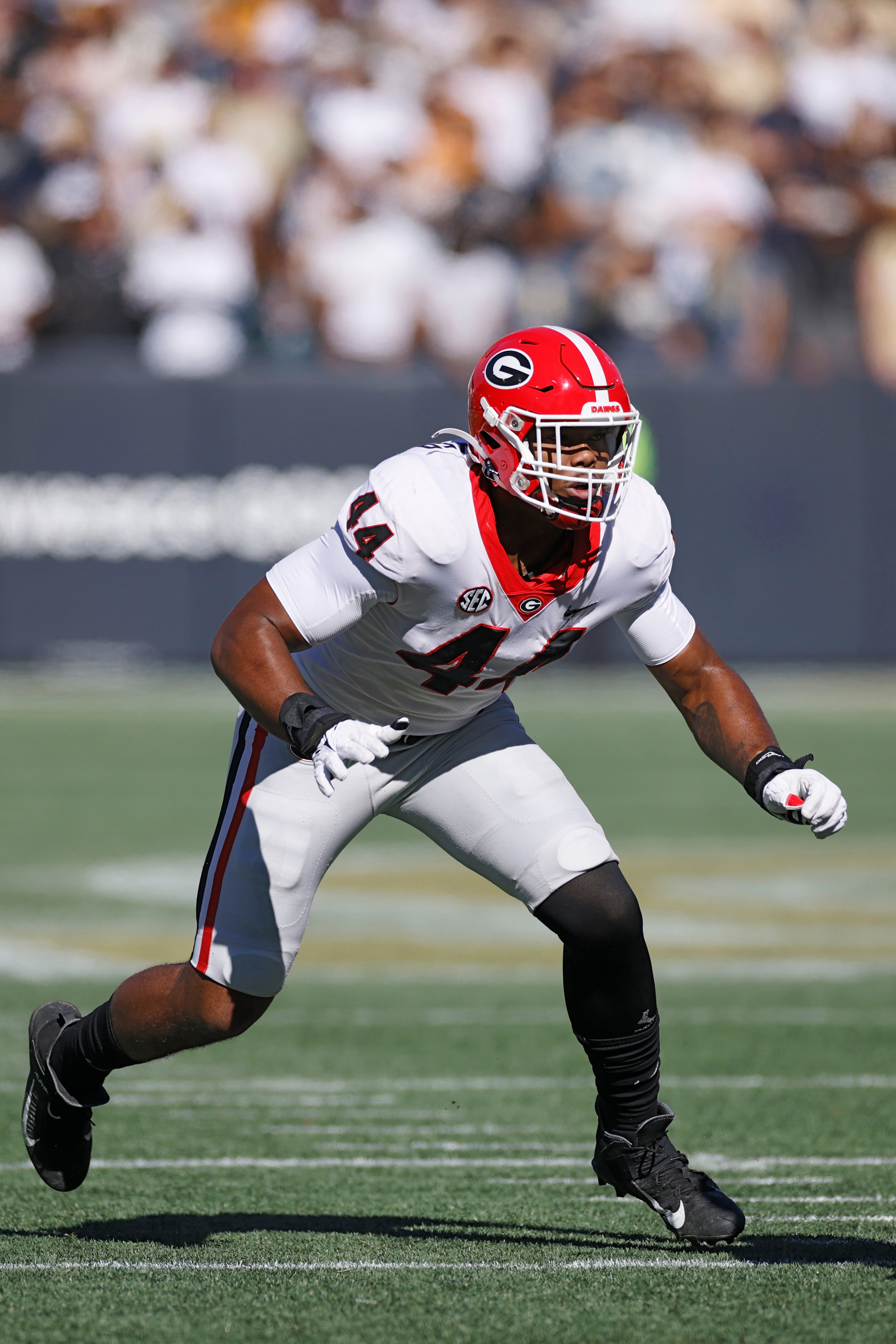 ATLANTA, GA - NOVEMBER 27: Georgia Bulldogs defensive lineman Travon Walker (44) lines up on defense during a college football game against the Georgia Tech Yellow Jackets on Nov. 27, 2021 at Bobby Dodd Stadium at Historic Grant Field in Atlanta, Georgia. (Photo by Joe Robbins/Icon Sportswire via Getty Images)