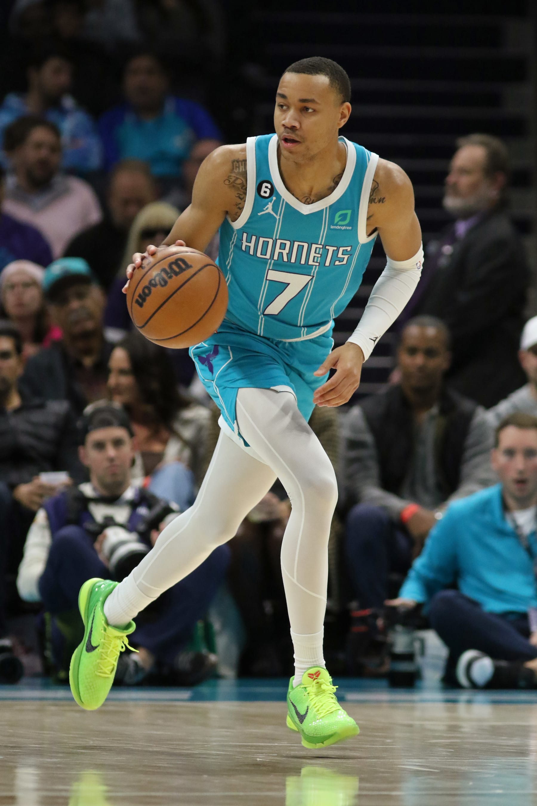 CHARLOTTE, NC - DECEMBER 5: Bryce McGowens #7 of the Charlotte Hornets dribbles the ball against the LA Clippers on December 5, 2022 at Spectrum Center in Charlotte, North Carolina. NOTE TO USER: User expressly acknowledges and agrees that, by downloading and or using this photograph, User is consenting to the terms and conditions of the Getty Images License Agreement.  Mandatory Copyright Notice:  Copyright 2022 NBAE (Photo by Brock Williams-Smith/NBAE via Getty Images)
