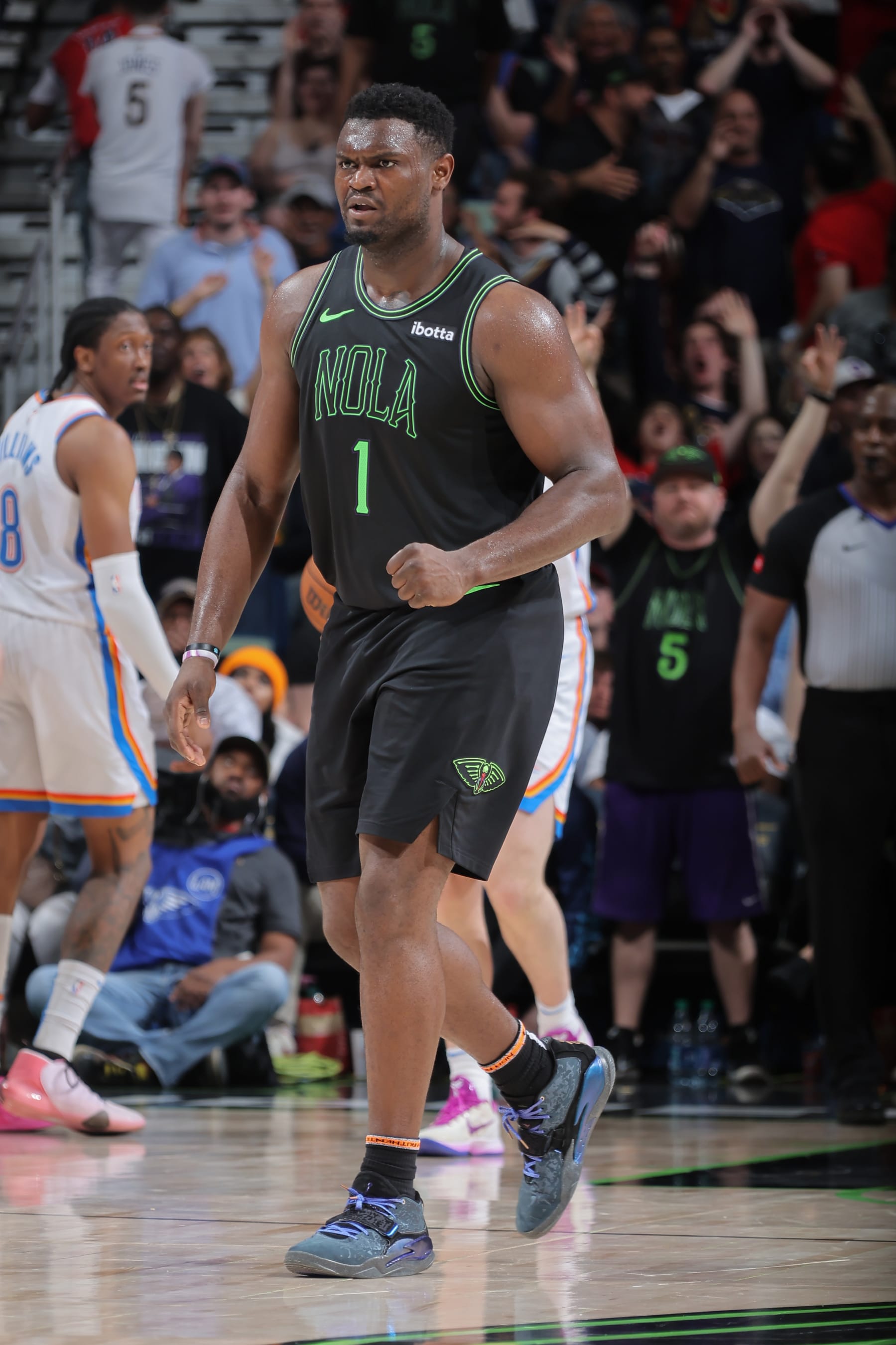 NEW ORLEANS, LA - MARCH 26: Zion Williamson #1 of the New Orleans Pelicans looks on during the game on March 26, 2024 at the Smoothie King Center in New Orleans, Louisiana. NOTE TO USER: User expressly acknowledges and agrees that, by downloading and or using this Photograph, user is consenting to the terms and conditions of the Getty Images License Agreement. Mandatory Copyright Notice: Copyright 2024 NBAE (Photo by Jonathan Bachman/NBAE via Getty Images)