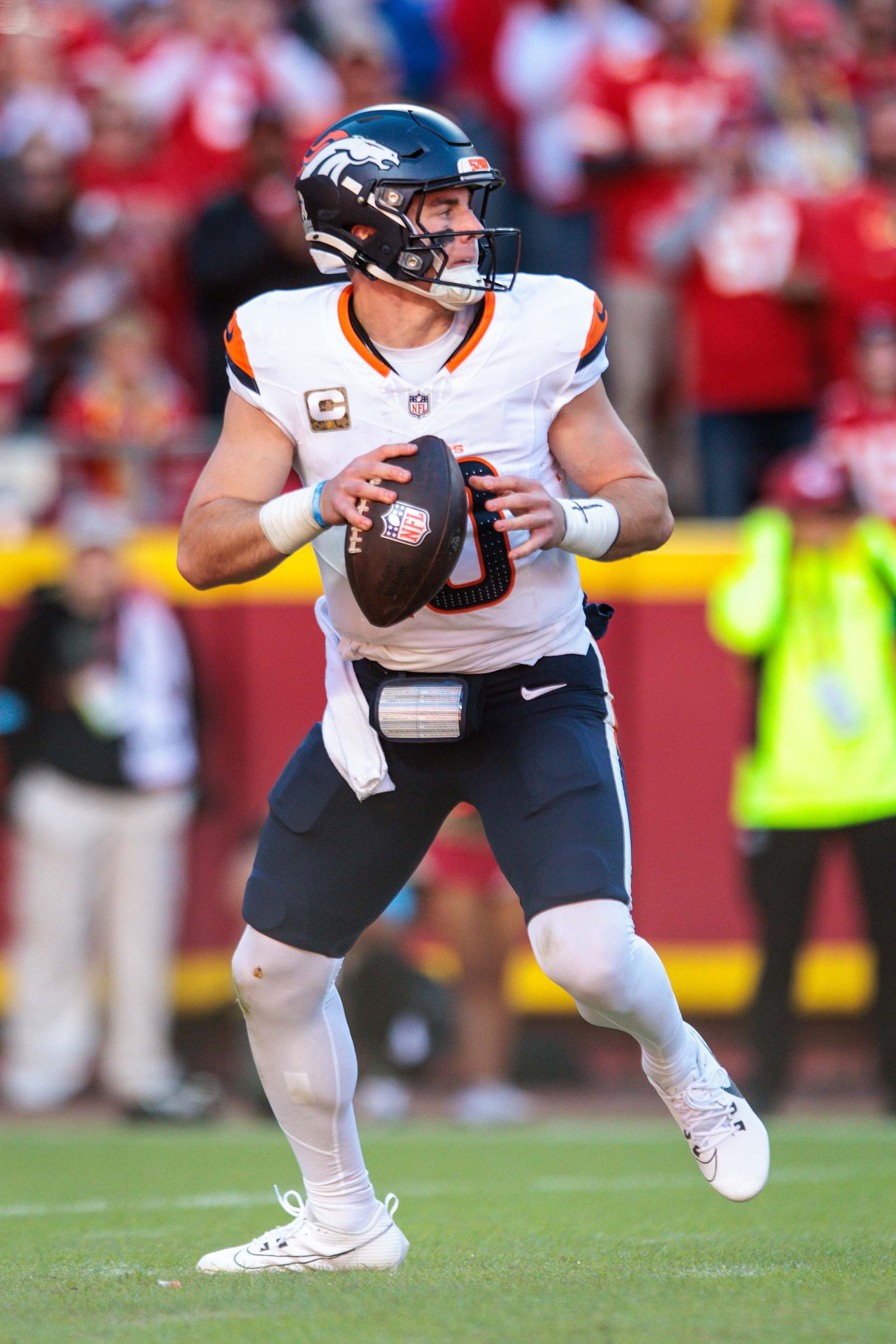 KANSAS CITY, MO - NOVEMBER 10: Denver Broncos quarterback Bo Nix (10) looks to pass against the Kansas City Chiefs on November 10th, 2024 at GEHA Field Arrowhead Stadium in Kansas City, Missouri (Photo by William Purnell/Icon Sportswire via Getty Images)