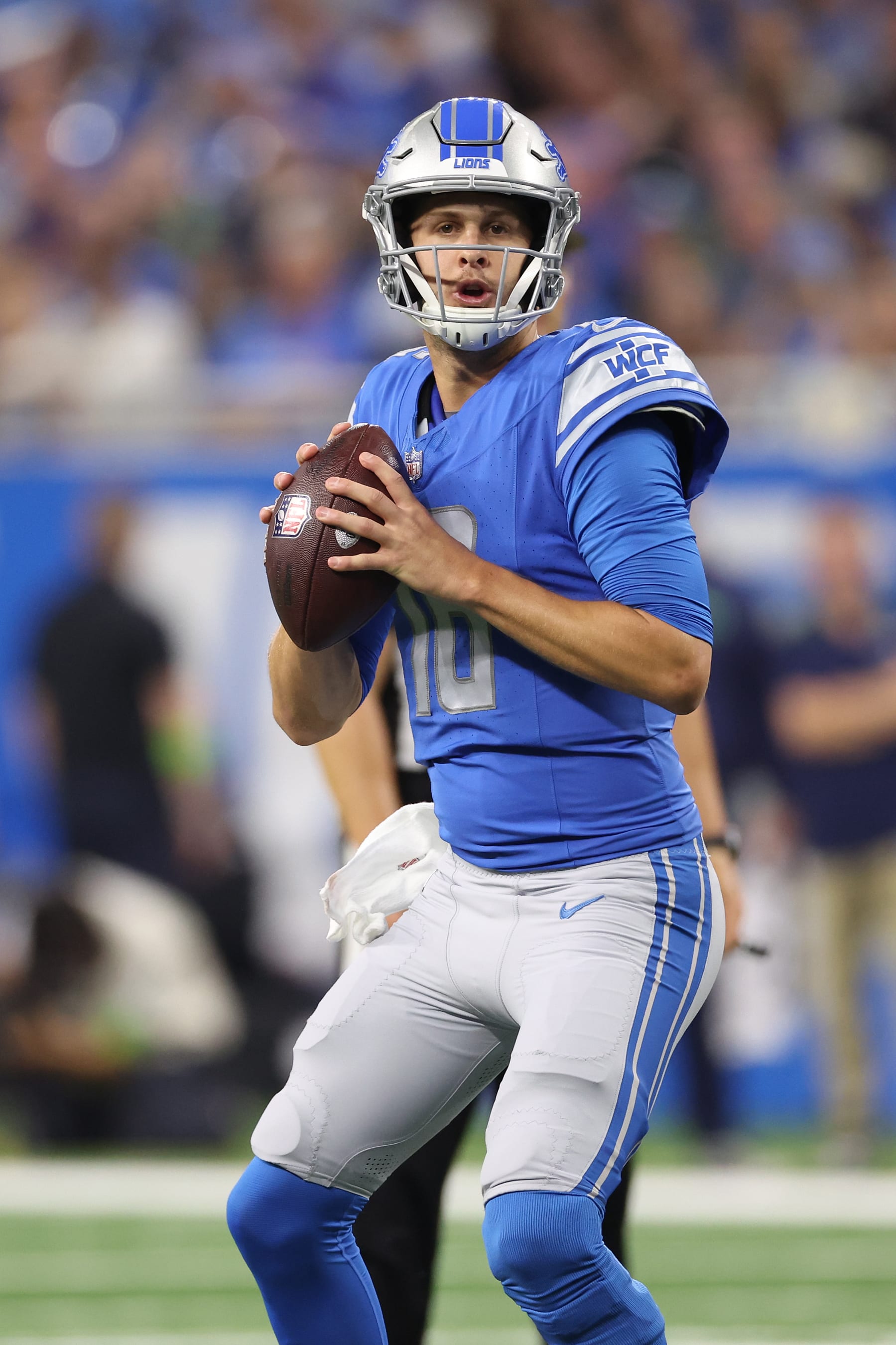 DETROIT, MICHIGAN - SEPTEMBER 17: Jared Goff #16 of the Detroit Lions plays against the Seattle Seahawks at Ford Field on September 17, 2023 in Detroit, Michigan. (Photo by Gregory Shamus/Getty Images)
