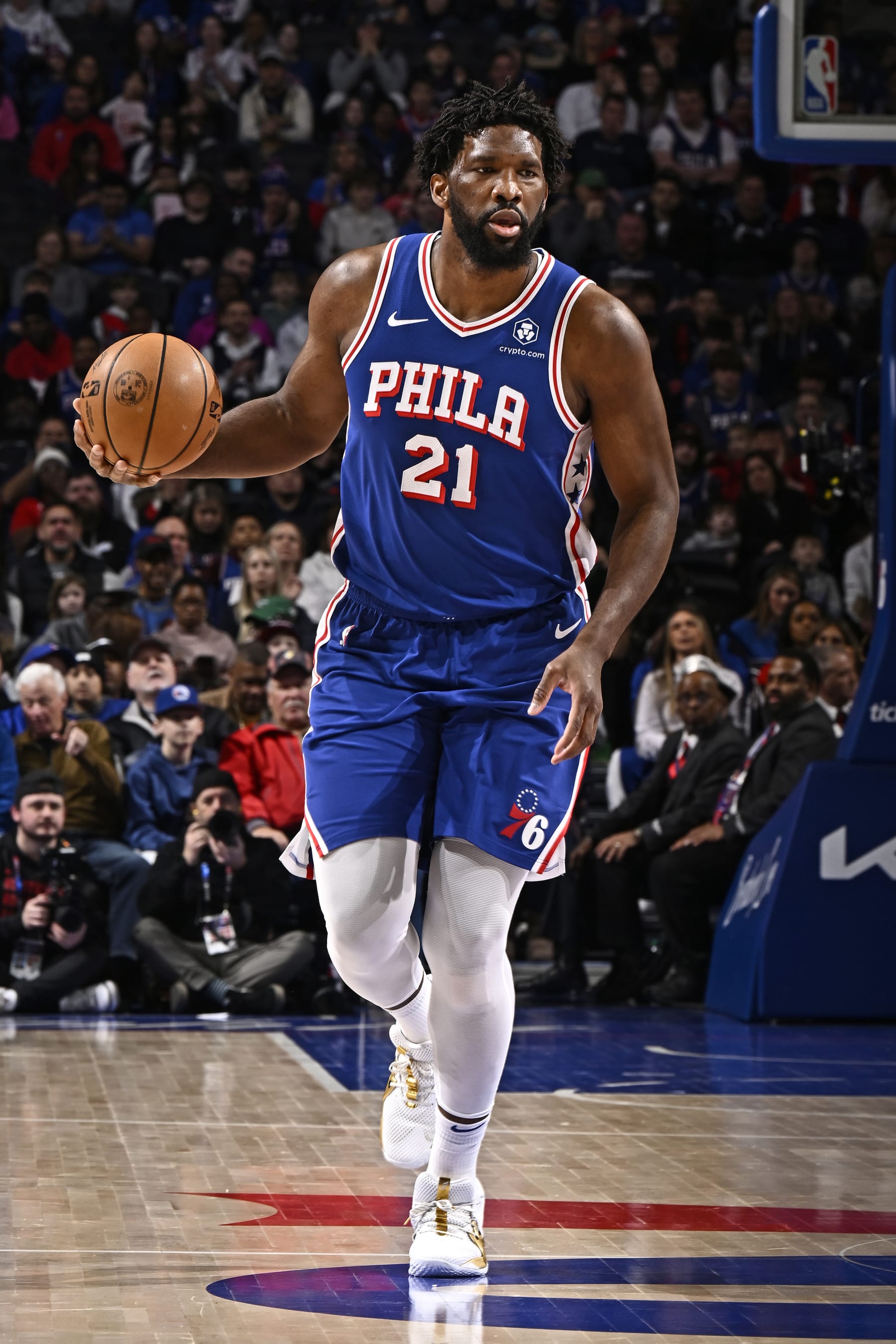 PHILADELPHIA, PA - JANUARY 15: Joel Embiid #21 of the Philadelphia 76ers brings the ball up court during the game against the Houston Rockets on January 15, 2024 at the Wells Fargo Center in Philadelphia, Pennsylvania NOTE TO USER: User expressly acknowledges and agrees that, by downloading and/or using this Photograph, user is consenting to the terms and conditions of the Getty Images License Agreement. Mandatory Copyright Notice: Copyright 2024 NBAE (Photo by David Dow/NBAE via Getty Images)