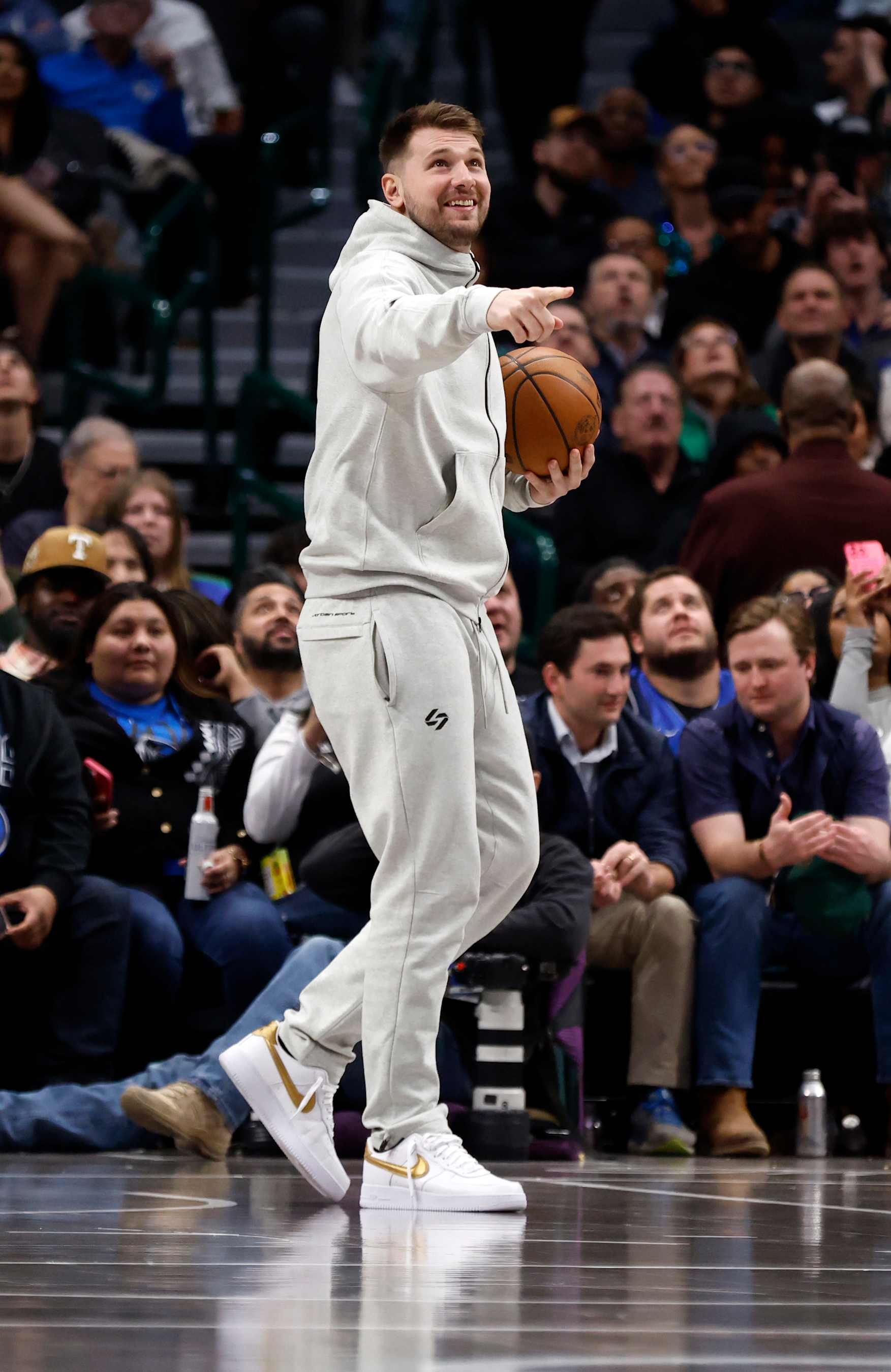 DALLAS, TX - JANUARY 22: Luka Doncic #77 of the Dallas Mavericks looks on during a timeout in the game against the Minnesota Timberwolves in the second half at American Airlines Center on January 22, 2025 in Dallas, Texas. NOTE TO USER: User expressly acknowledges and agrees that, by downloading and or using this photograph, User is consenting to the terms and conditions of the Getty Images License Agreement. (Photo by Ron Jenkins/Getty Images)