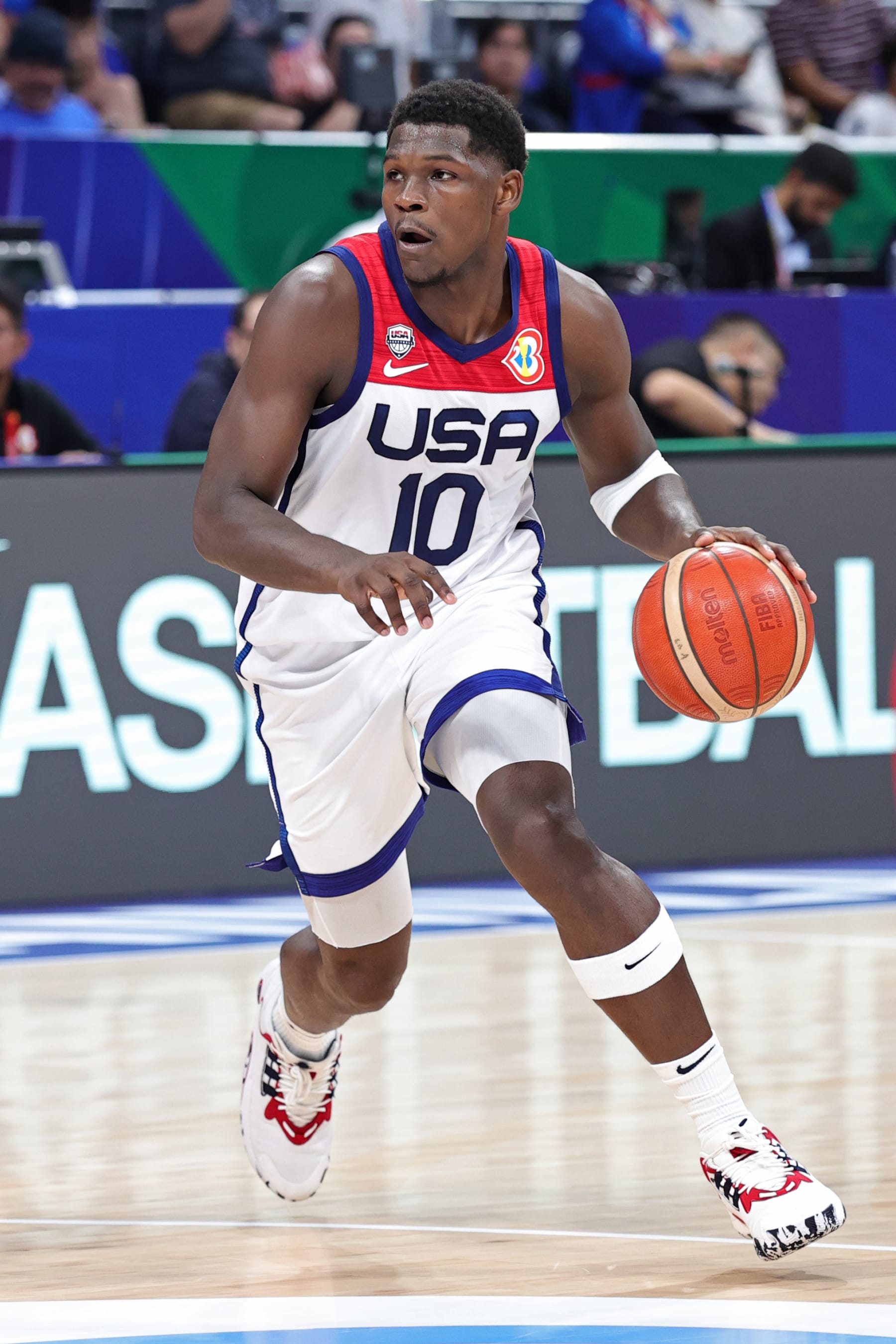 MANILA, PHILIPPINES - SEPTEMBER 1: Anthony Edwards #10 of the USA Men's Senior National Team dribbles the ball during the game against Montenegro in the second round as part of the 2023 FIBA World Cup on September 1, 2023 at Mall of Asia Arena in Manila, Philippines. NOTE TO USER: User expressly acknowledges and agrees that, by downloading and/or using this photograph, user is consenting to the terms and conditions of the Getty Images License Agreement. Mandatory Copyright Notice: Copyright 2023 NBAE (Photo by Nathaniel S. Butler/NBAE via Getty Images)