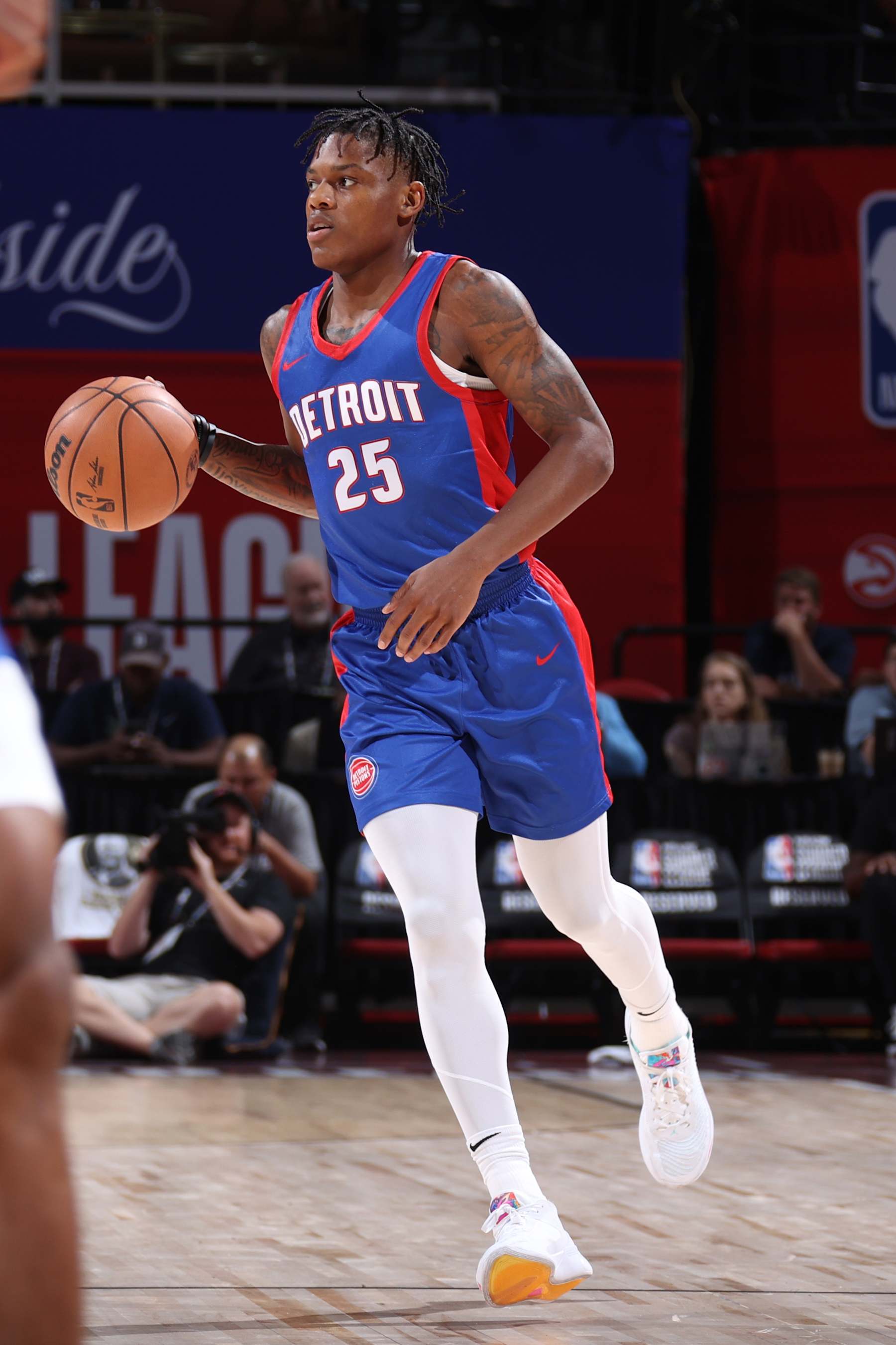 LAS VEGAS, NV - JULY 15: Marcus Sasser #25 of the Detroit Pistons dribbles the ball during the game against the Houston Rockets on July 15, 2024 at the Thomas & Mack Center in Las Vegas, Nevada. NOTE TO USER: User expressly acknowledges and agrees that, by downloading and or using this photograph, User is consenting to the terms and conditions of the Getty Images License Agreement. Mandatory Copyright Notice: Copyright 2024 NBAE (Photo by Stephen Gosling/NBAE via Getty Images)