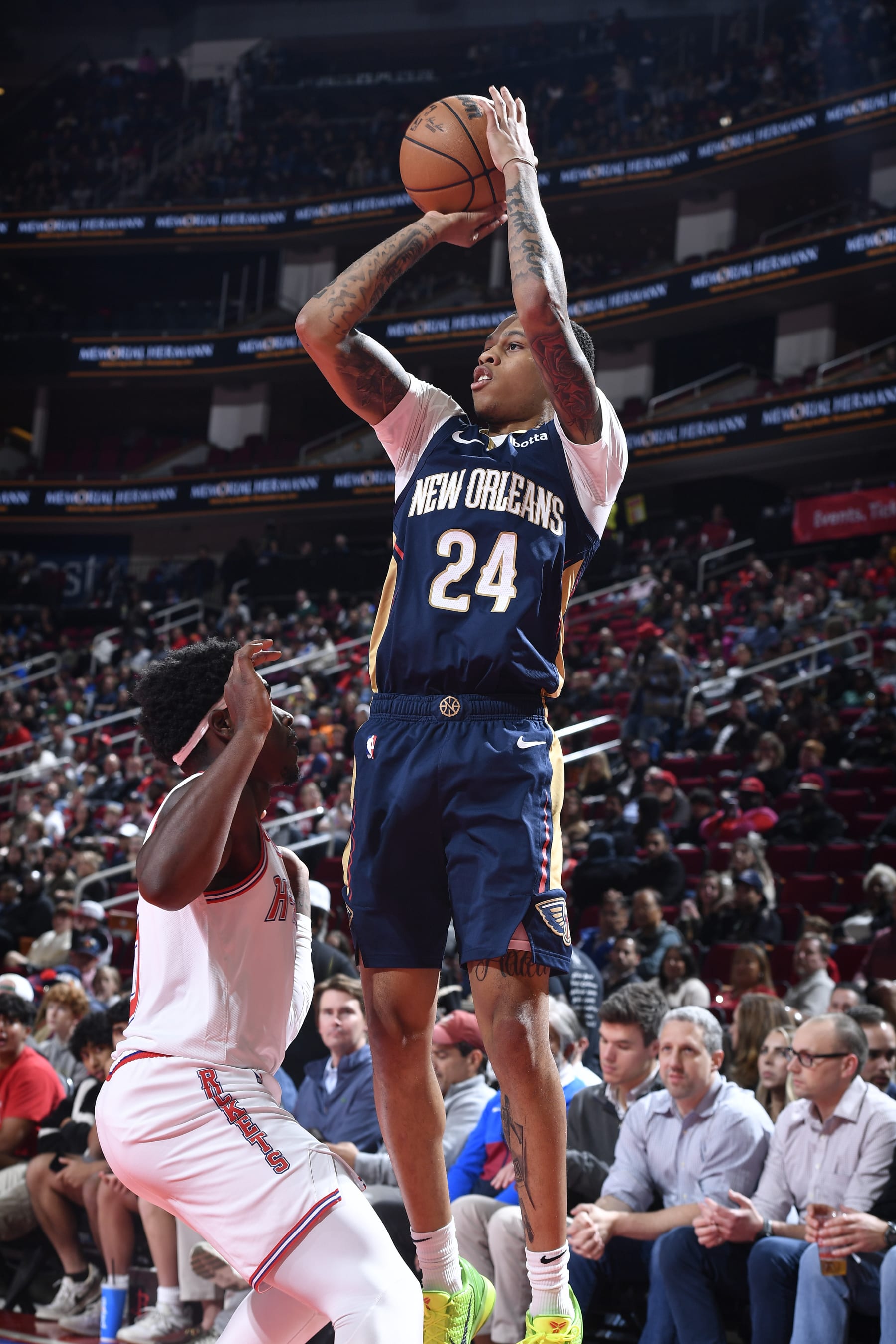 HOUSTON, TX - NOVEMBER 10:   Jordan Hawkins #24 of the New Orleans Pelicans shoots a three point basket during the game against the Houston Rockets during the In-Season Tournament on November 10, 2023 at the Toyota Center in Houston, Texas. NOTE TO USER: User expressly acknowledges and agrees that, by downloading and or using this photograph, User is consenting to the terms and conditions of the Getty Images License Agreement. Mandatory Copyright Notice: Copyright 2023 NBAE (Photo by Logan Riely/NBAE via Getty Images)