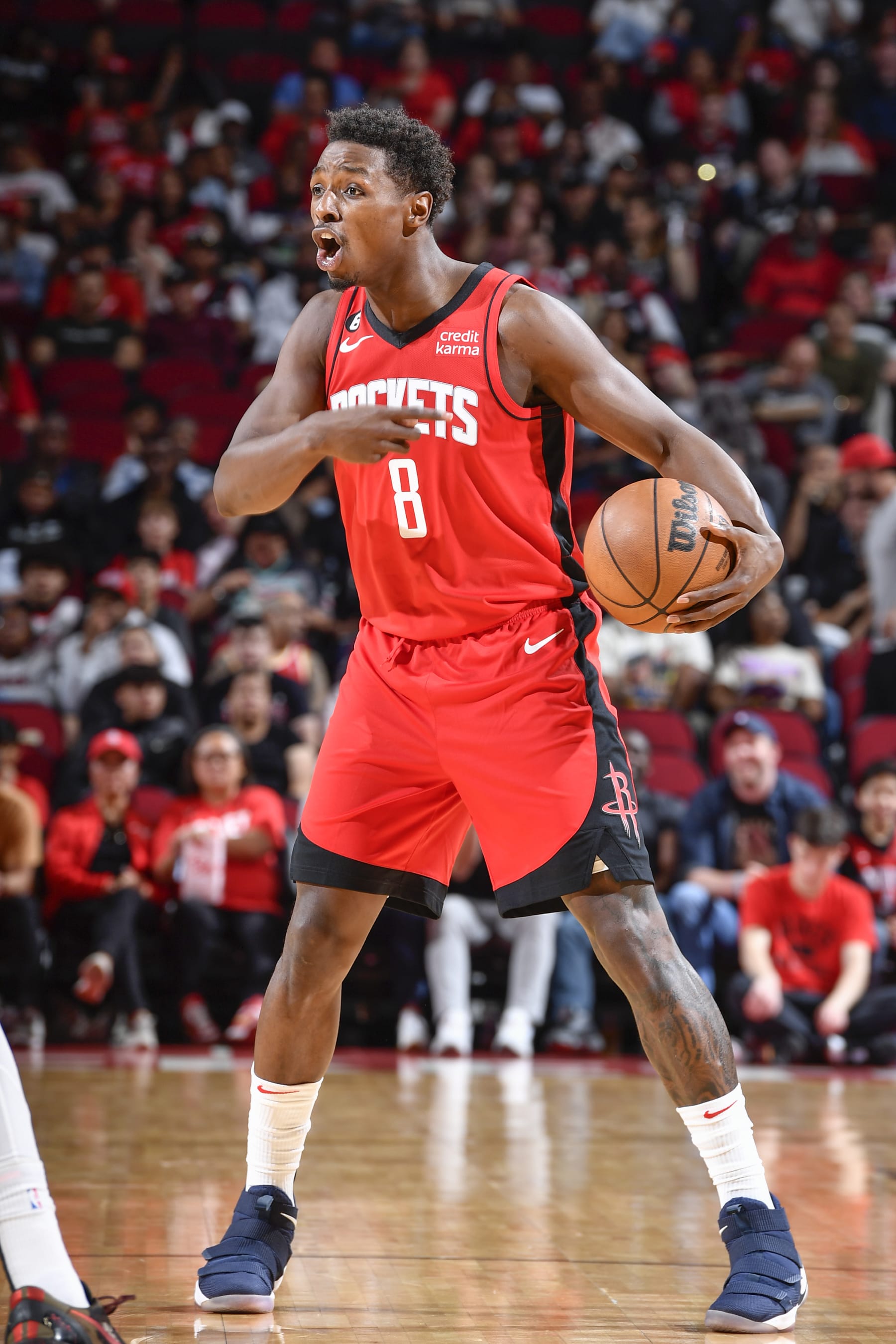 HOUSTON, TX - MARCH 5:   JaeSean Tate #8 of the Houston Rockets handles the ball during the game  on March 5, 2023 at the Toyota Center in Houston, Texas. NOTE TO USER: User expressly acknowledges and agrees that, by downloading and or using this photograph, User is consenting to the terms and conditions of the Getty Images License Agreement. Mandatory Copyright Notice: Copyright 2023 NBAE (Photo by Logan Riely/NBAE via Getty Images)