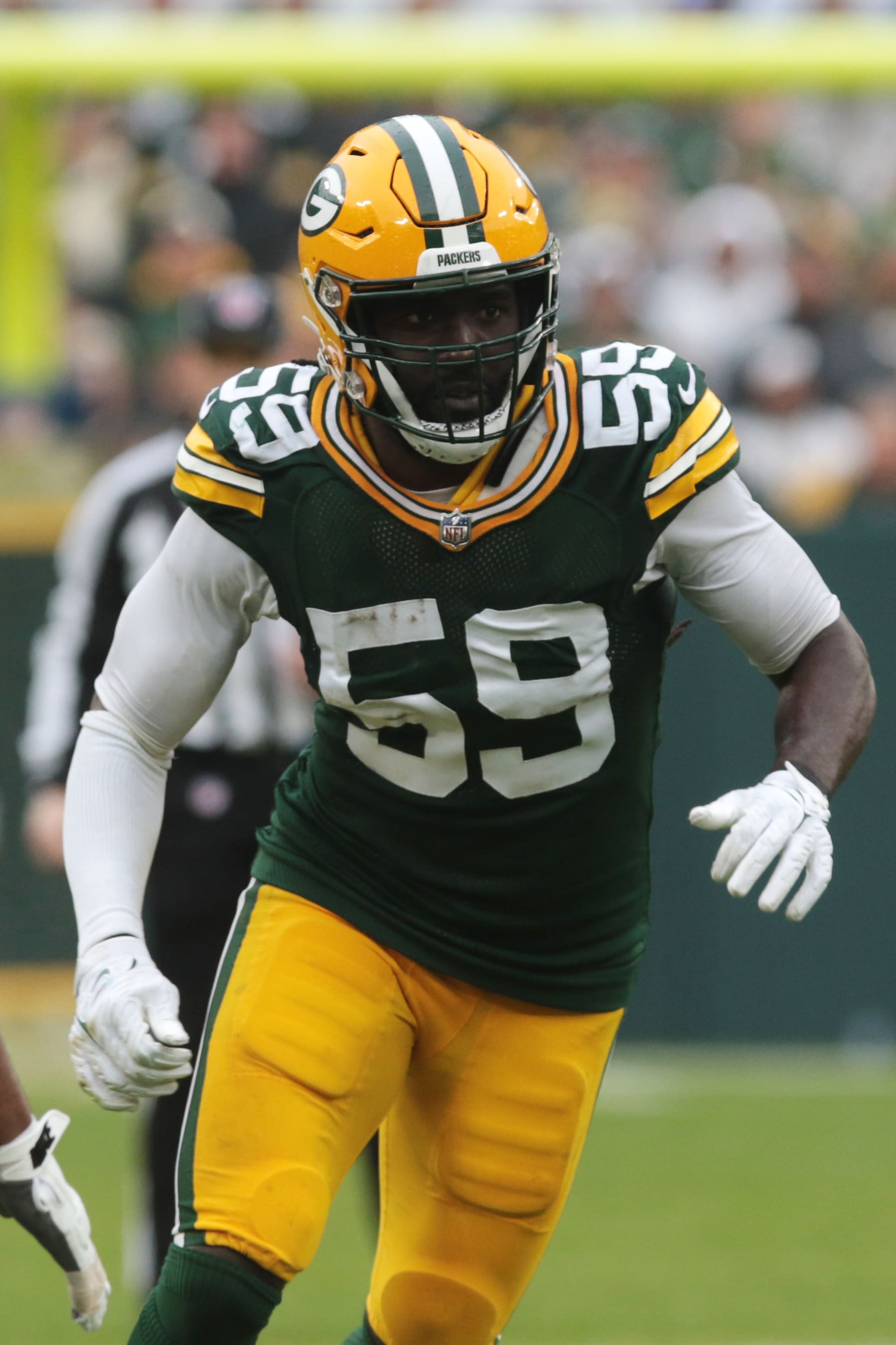 GREEN BAY, WI - NOVEMBER 05: Green Bay Packers linebacker De'Vondre Campbell (59) rushes the quarterback during a game between the Green Bay Packers and the Los Angeles Rams at Lambeau Field on November 5, 2023 in Green Bay, WI. (Photo by Larry Radloff/Icon Sportswire via Getty Images) GREEN BAY, WI - NOVEMBER 05: Green Bay Packers linebacker De'Vondre Campbell (59) rushes the quarterback during a game between the Green Bay Packers and the Los Angeles Rams at Lambeau Field on November 5, 2023 in Green Bay, WI. (Photo by Larry Radloff/Icon Sportswire via Getty Images)