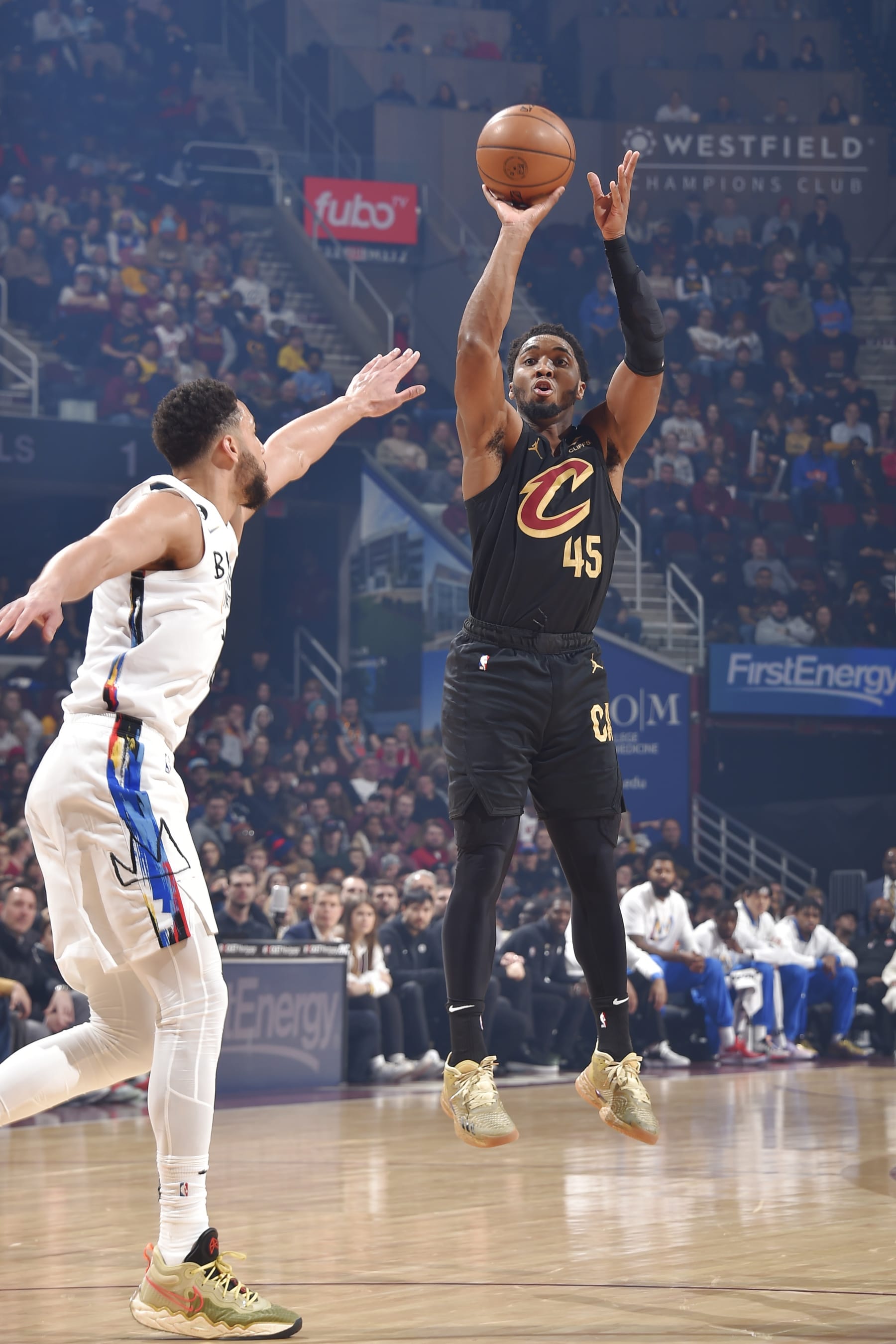 CLEVELAND, OH - DECEMBER 26: Donovan Mitchell #45 of the Cleveland Cavaliers shoots the ball against the Brooklyn Nets  on December 26, 2022 at Rocket Mortgage FieldHouse in Cleveland, Ohio. NOTE TO USER: User expressly acknowledges and agrees that, by downloading and/or using this Photograph, user is consenting to the terms and conditions of the Getty Images License Agreement. Mandatory Copyright Notice: Copyright 2022 NBAE (Photo by David Liam Kyle/NBAE via Getty Images)