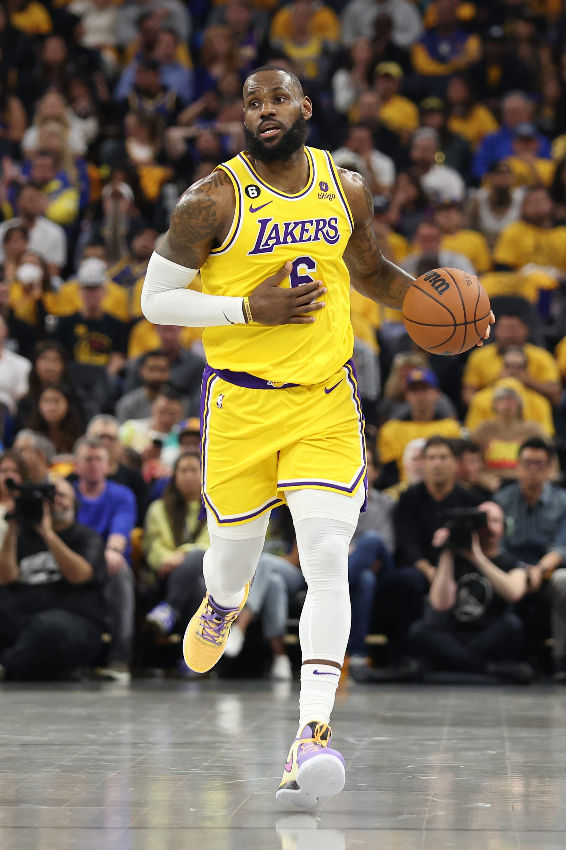 SAN FRANCISCO, CALIFORNIA - MAY 02: LeBron James #6 of the Los Angeles Lakers dribbles the ball during the second quarter against the Golden State Warriors in game one of the Western Conference Semifinal Playoffs at Chase Center on May 02, 2023 in San Francisco, California. NOTE TO USER: User expressly acknowledges and agrees that, by downloading and or using this photograph, User is consenting to the terms and conditions of the Getty Images License Agreement. (Photo by Ezra Shaw/Getty Images)