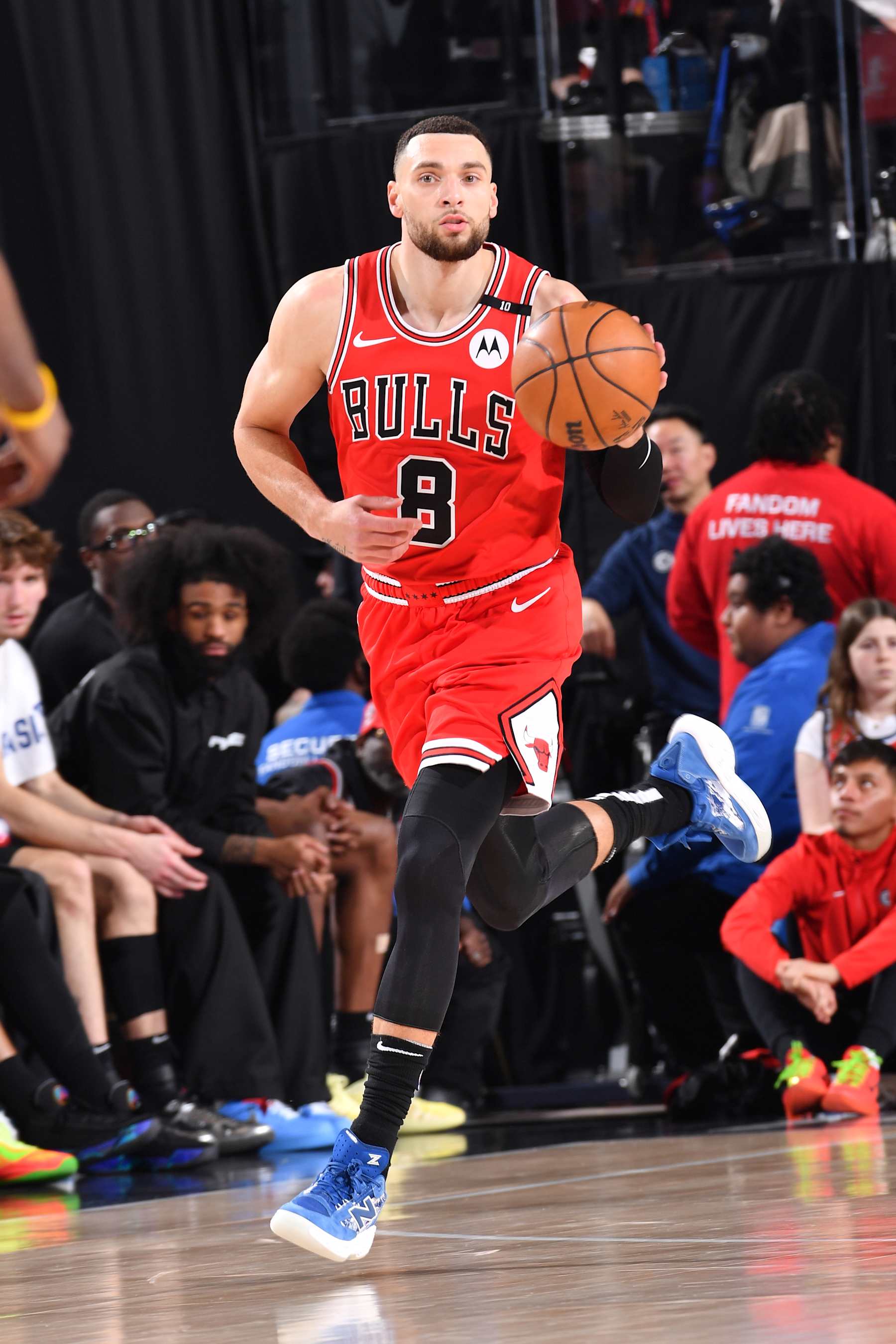 INGLEWOOD, CA - JANUARY 20:  Zach LaVine #8 of the Chicago Bulls dribbles the ball during the game against the LA Clippers on January 20, 2025 at Intuit Dome in Los Angeles, California. NOTE TO USER: User expressly acknowledges and agrees that, by downloading and/or using this Photograph, user is consenting to the terms and conditions of the Getty Images License Agreement. Mandatory Copyright Notice: Copyright 2025 NBAE (Photo by Juan Ocampo/NBAE via Getty Images)