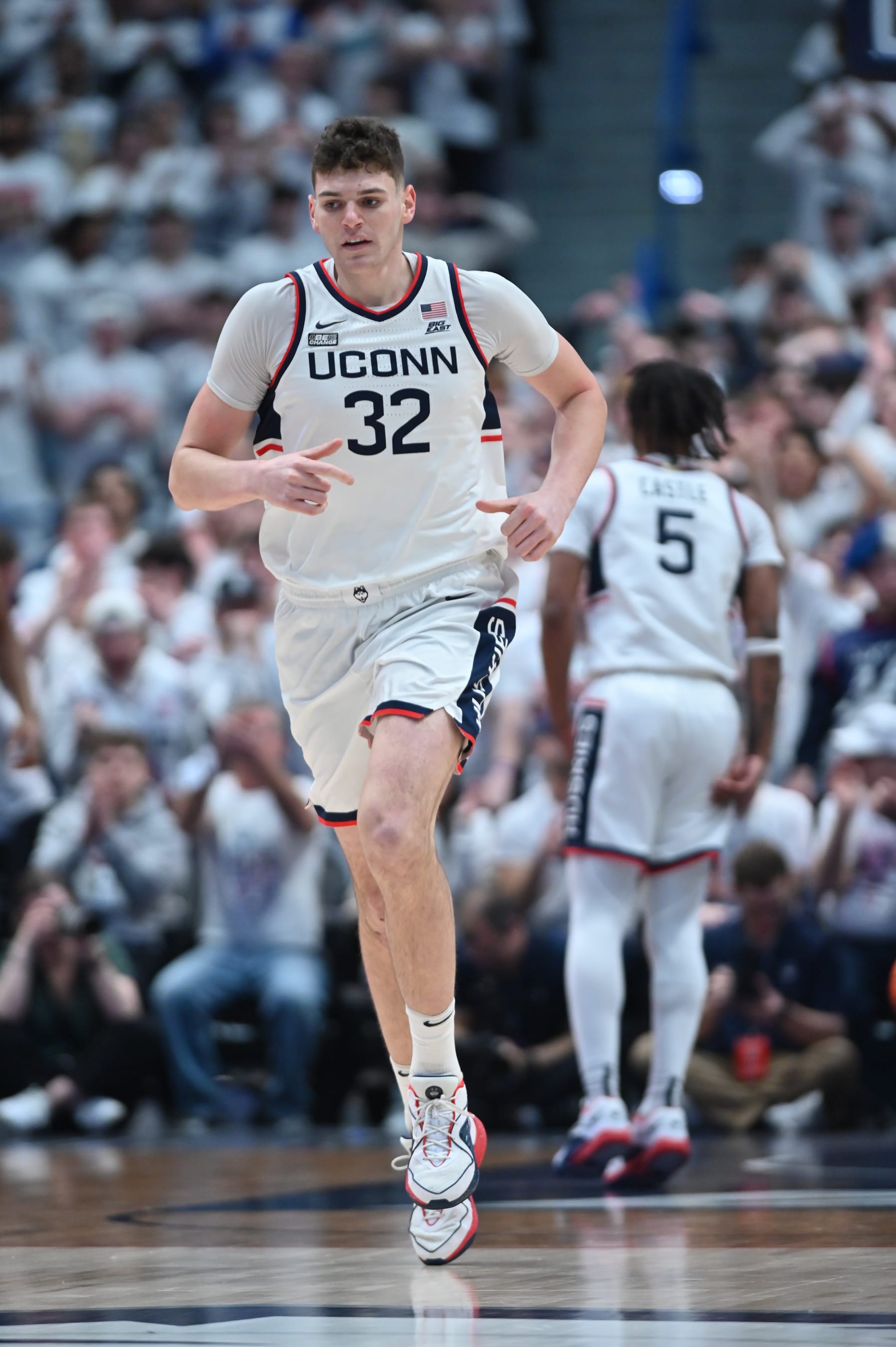HARTFORD, CT - FEBRUARY 17: UConn Huskies center Donovan Clingan (32) during the game as the Marquette Golden Eagles take on the UConn Huskies on February 17, 2024 at the XL Center in Hartford, CT (Photo by Williams Paul/Icon Sportswire via Getty Images)
