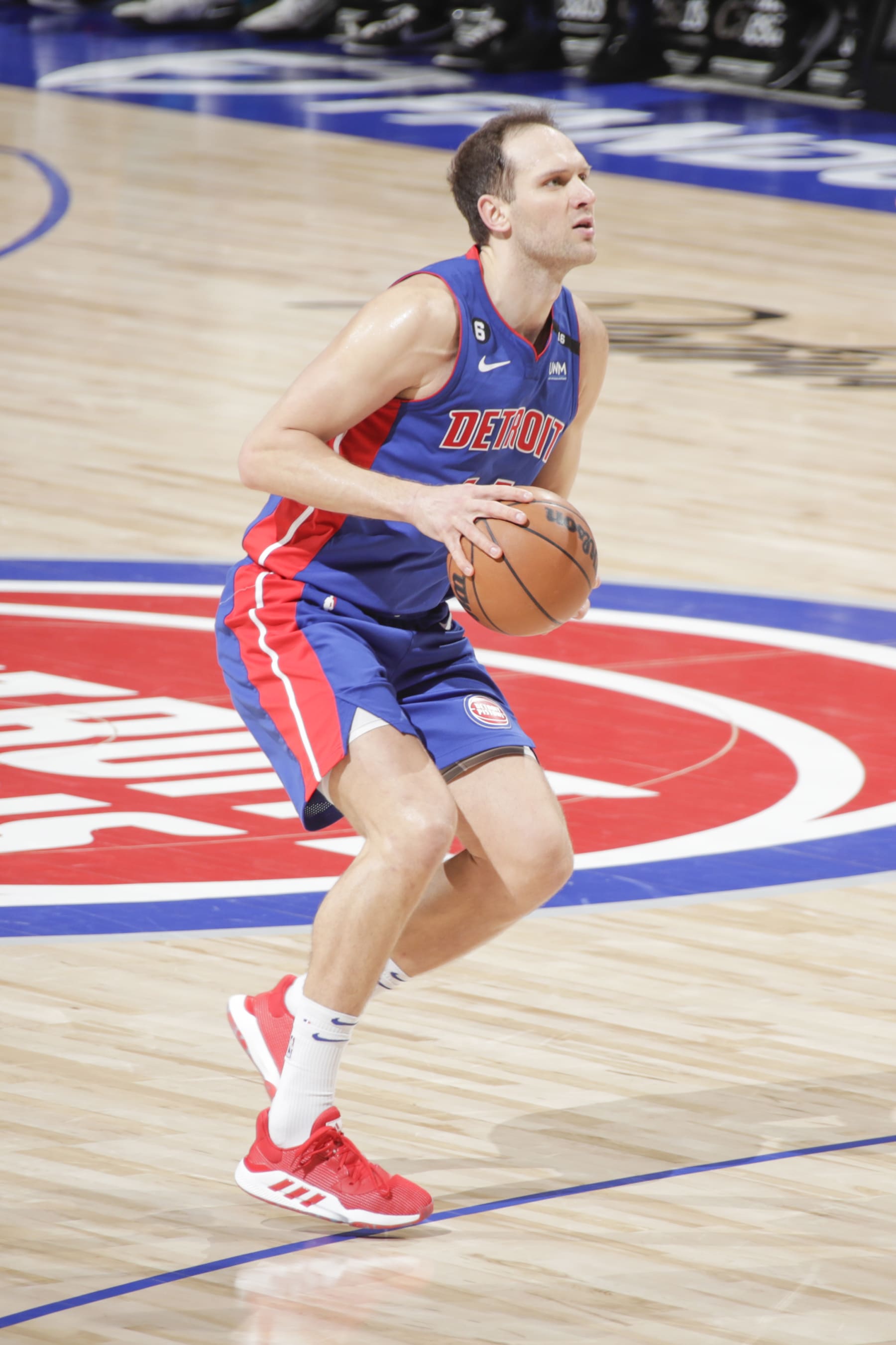 DETROIT, MI - FEBUARY 6:  Bojan Bogdanovic #44 of the Detroit Pistons goes to the basket during the game on Febuary 6, 2023 at Little Caesars Arena in Detroit, Michigan. NOTE TO USER: User expressly acknowledges and agrees that, by downloading and/or using this photograph, User is consenting to the terms and conditions of the Getty Images License Agreement. Mandatory Copyright Notice: Copyright 2023 NBAE (Photo by Brian Sevald/NBAE via Getty Images)