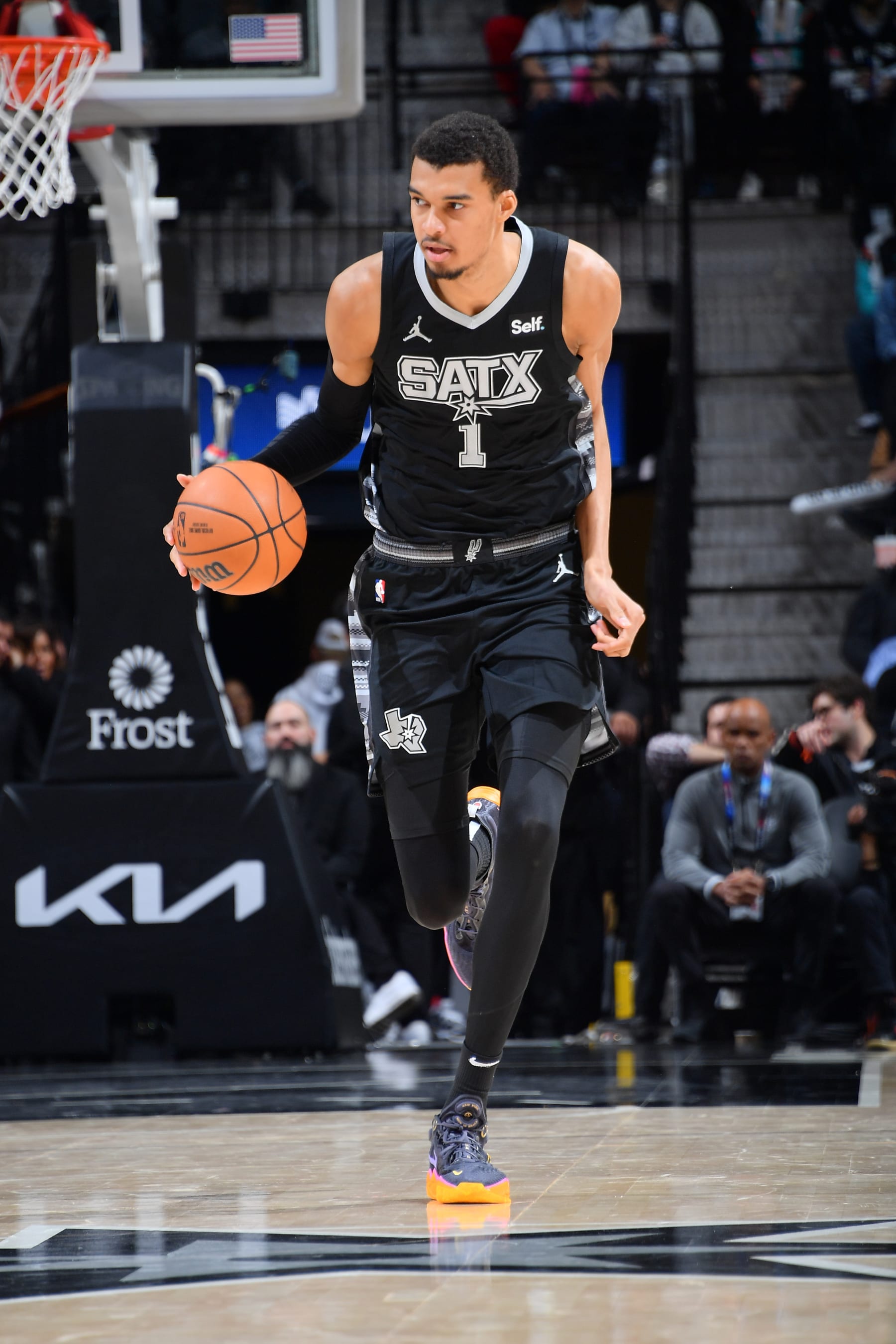 SAN ANTONIO, TX - DECEMBER 26: Victor Wembanyama #1 of the San Antonio Spurs brings the ball up court against the Utah Jazz on December 26, 2023 at the Frost Bank Center in San Antonio, Texas. NOTE TO USER: User expressly acknowledges and agrees that, by downloading and or using this photograph, user is consenting to the terms and conditions of the Getty Images License Agreement. Mandatory Copyright Notice: Copyright 2023 NBAE (Photos by Michael Gonzales/NBAE via Getty Images)