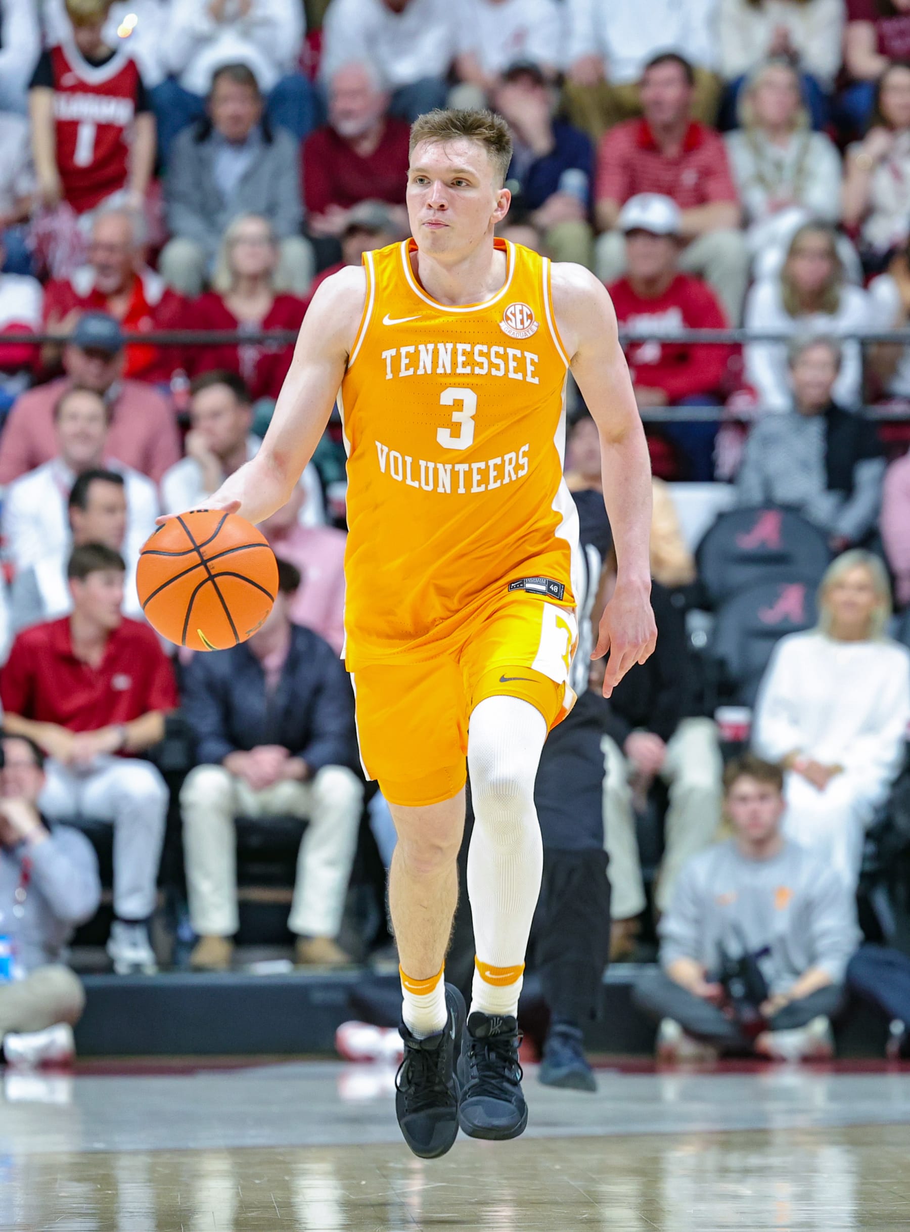 TUSCALOOSA, ALABAMA - MARCH 2: Dalton Knecht #3 of the Tennessee Volunteers brings the ball down court during the first half against the Alabama Crimson Tide at Coleman Coliseum on March 2, 2024 in Tuscaloosa, Alabama. (Photo by Brandon Sumrall/Getty Images)