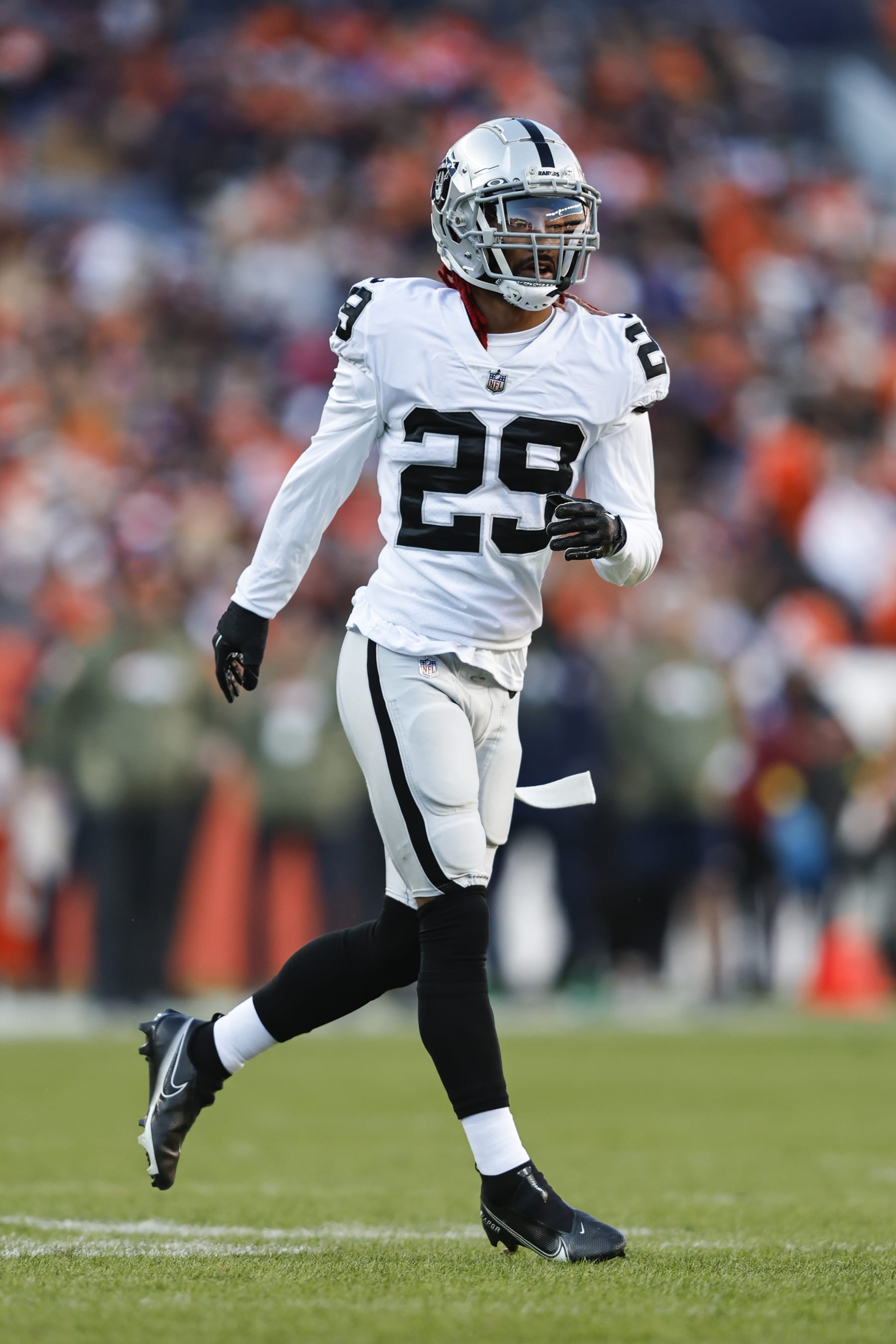 DENVER, COLORADO - NOVEMBER 20: Anthony Averett #29 of the Las Vegas Raiders runs during an NFL game between the Las Vegas Raiders and Denver Broncos at Empower Field At Mile High on November 20, 2022 in Denver, Colorado. The Las Vegas Raiders won in overtime (Photo by Michael Owens/Getty Images)