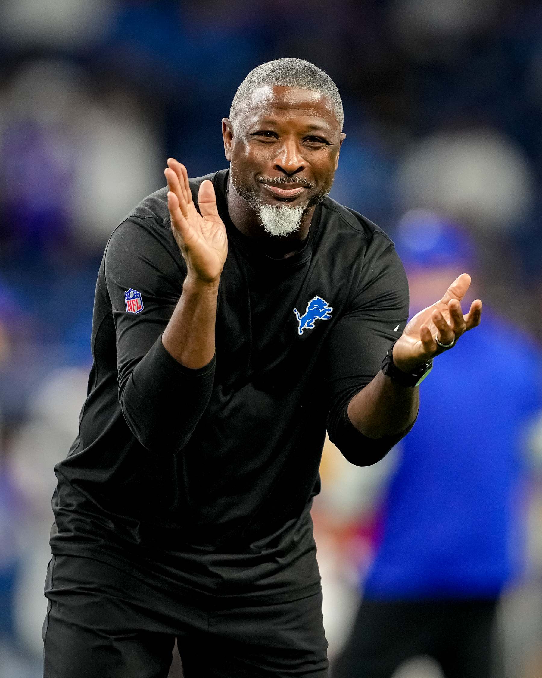 DETROIT, MICHIGAN - DECEMBER 15: Defensive coordinator Aaron Glenn of the Detroit Lions claps before the game against the Buffalo Bills at Ford Field on December 15, 2024 in Detroit, Michigan. (Photo by Nic Antaya/Getty Images) DETROIT, MICHIGAN - DECEMBER 15: Defensive coordinator Aaron Glenn of the Detroit Lions claps before the game against the Buffalo Bills at Ford Field on December 15, 2024 in Detroit, Michigan. (Photo by Nic Antaya/Getty Images)