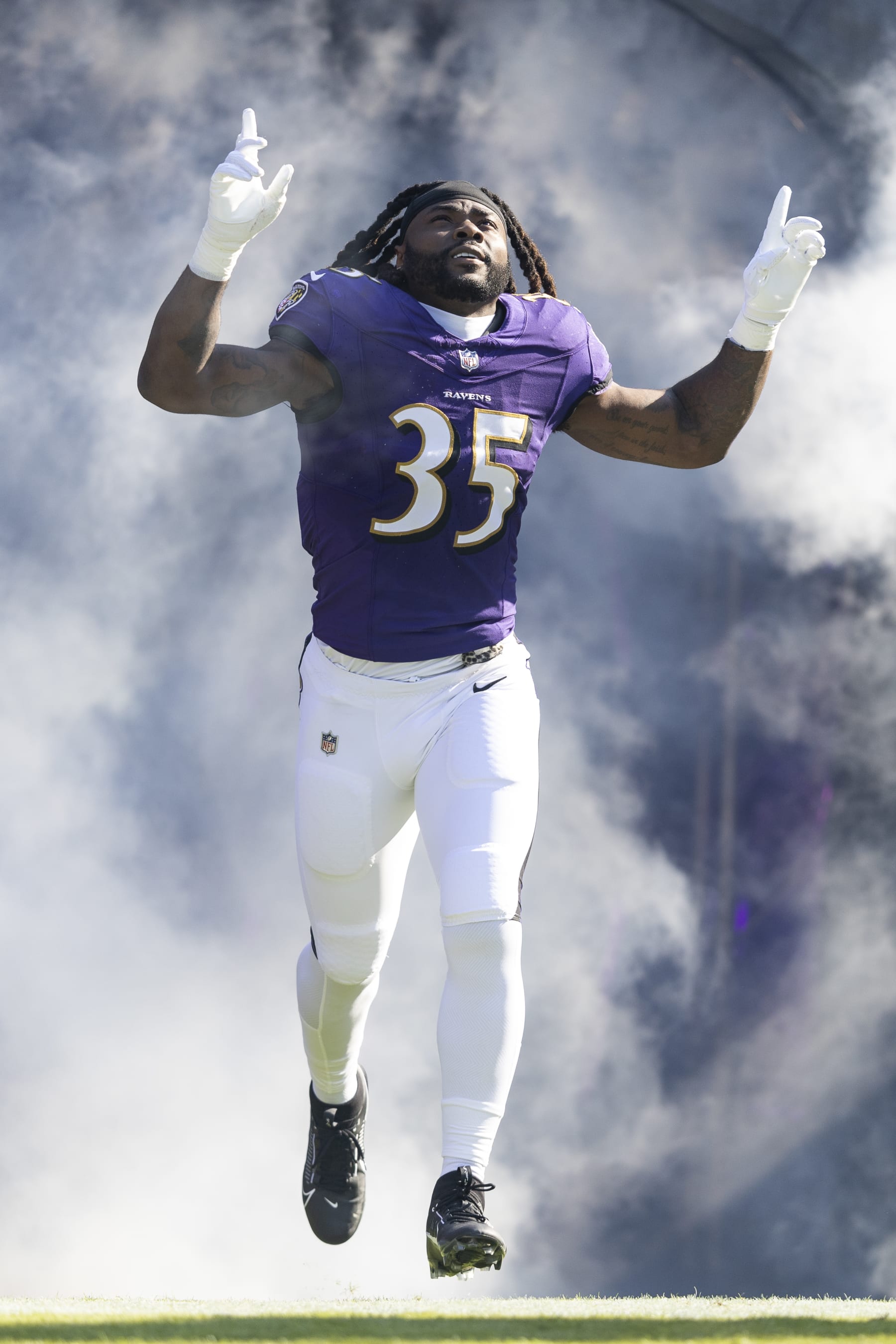 BALTIMORE, MARYLAND - NOVEMBER 05: Gus Edwards #35 of the Baltimore Ravens reacts as he takes the field prior to an NFL football game between the Baltimore Ravens and the Seattle Seahawks at M&T Bank Stadium on November 05, 2023 in Baltimore, Maryland. (Photo by Michael Owens/Getty Images)