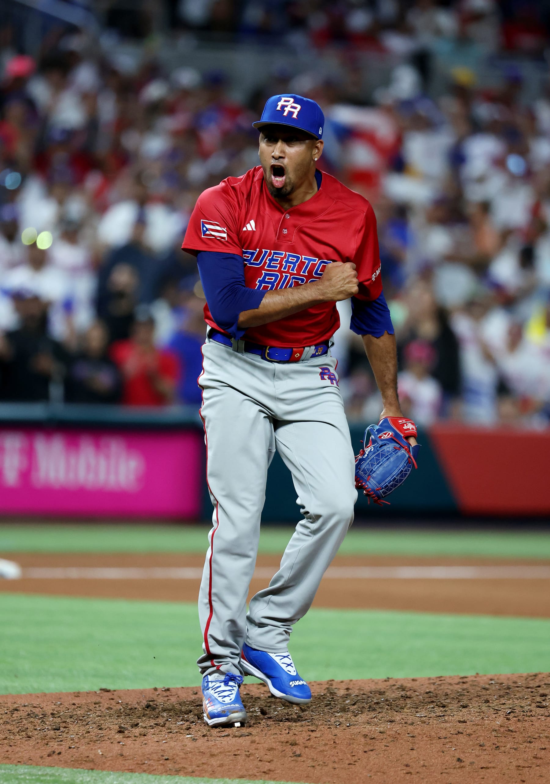 MIAMI, FLORIDA - MARCH 15:  Edwin Diaz #39 of Team Puerto Rico celebrates a strikout during a 5-2 win against Team Dominican Republic during their World Baseball Classic Pool D game at loanDepot park on March 15, 2023 in Miami, Florida. (Photo by Al Bello/Getty Images)