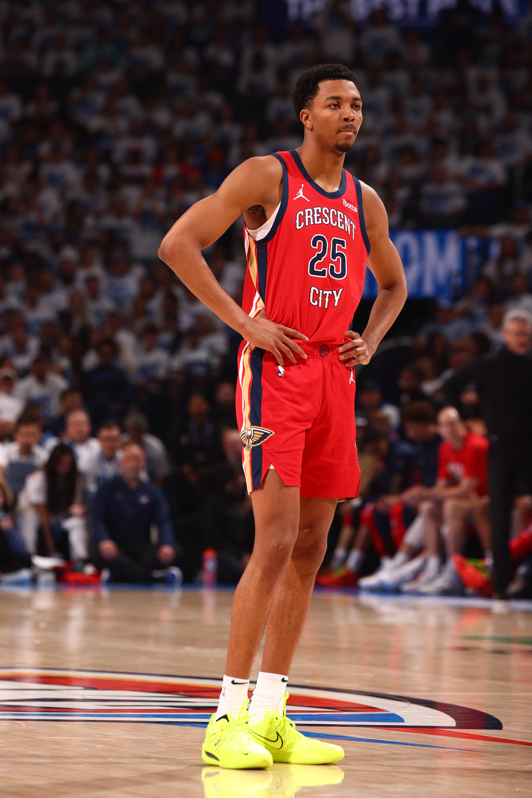 OKLAHOMA CITY, OK - APRIL 24: Trey Murphy III #25 of the New Orleans Pelicans looks on during the game against the Oklahoma City Thunder during Round 1 Game 2 of the 2024 NBA Playoffs on April 24, 2024 at Paycom Arena in Oklahoma City, Oklahoma. NOTE TO USER: User expressly acknowledges and agrees that, by downloading and or using this photograph, User is consenting to the terms and conditions of the Getty Images License Agreement. Mandatory Copyright Notice: Copyright 2024 NBAE (Photo by Zach Beeker/NBAE via Getty Images)