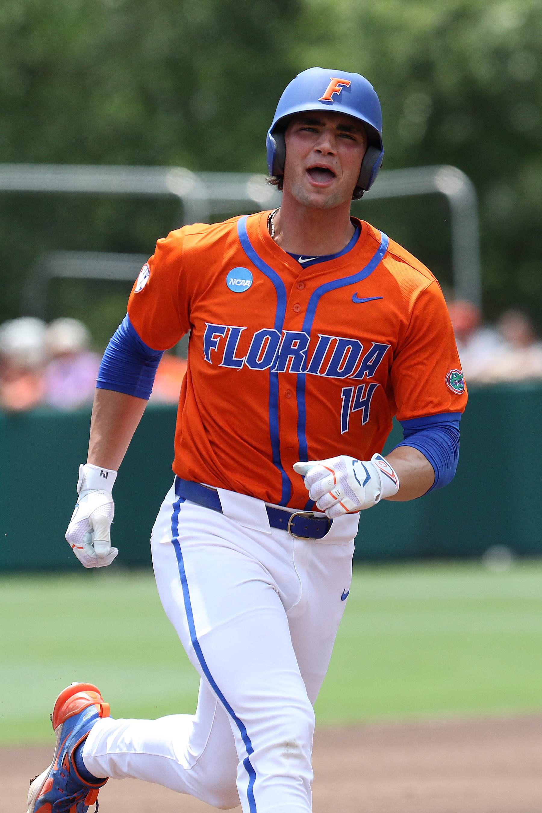 CLEMSON, SC - JUNE 09: Florida Gators pitcher Jac Caglianone (14) during the College D1 Baseball Super Regional game between the Florida Gators and the Clemson Tigers on June 9, 2024 at Doug Kingsmore Stadium in Clemson, S.C.  (Photo by John Byrum/Icon Sportswire via Getty Images)