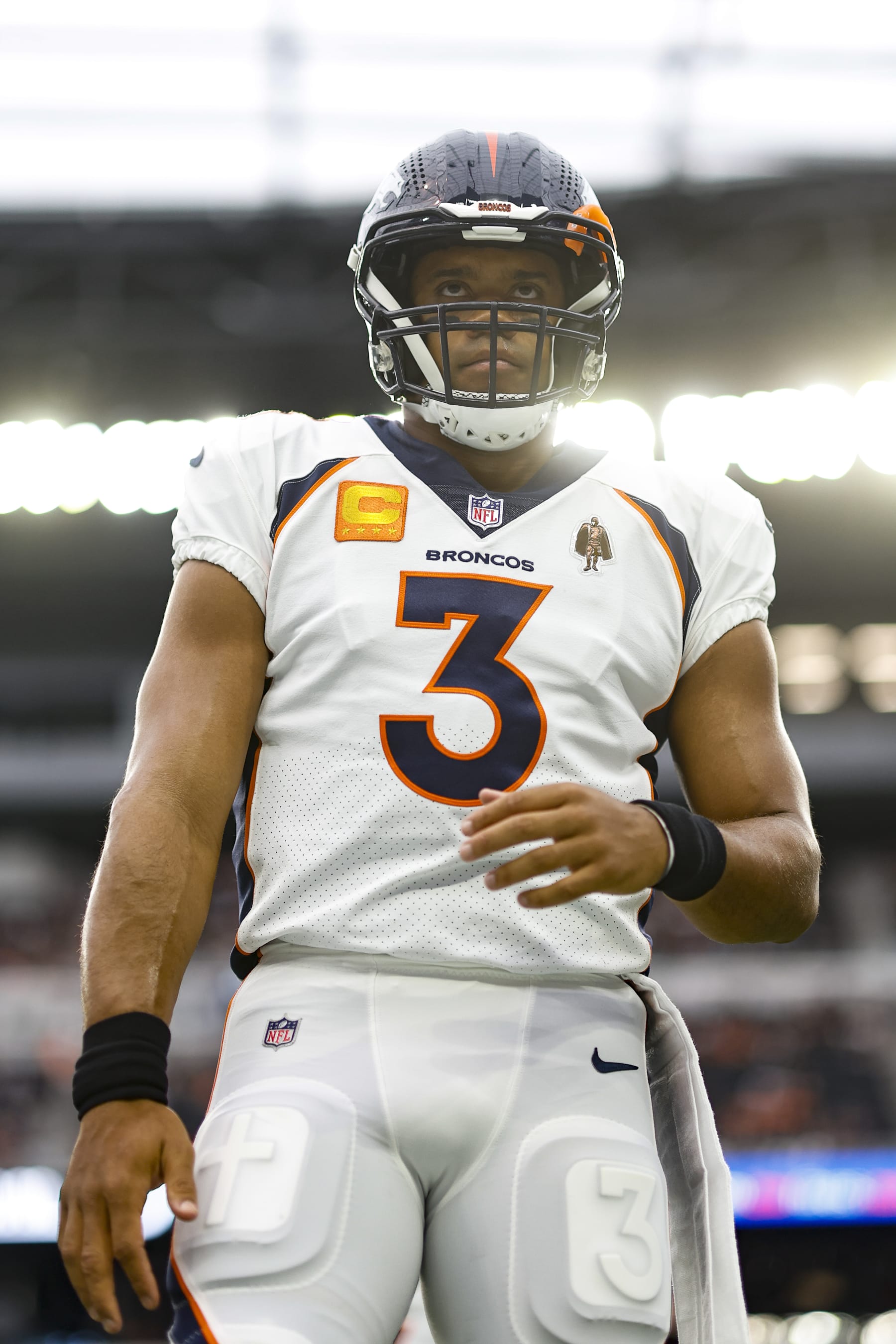 LAS VEGAS, NEVADA - OCTOBER 02: Russell Wilson #3 of the Denver Broncos warms up prior to a game against the Las Vegas Raiders at Allegiant Stadium on October 02, 2022 in Las Vegas, Nevada. (Photo by Michael Owens/Getty Images)