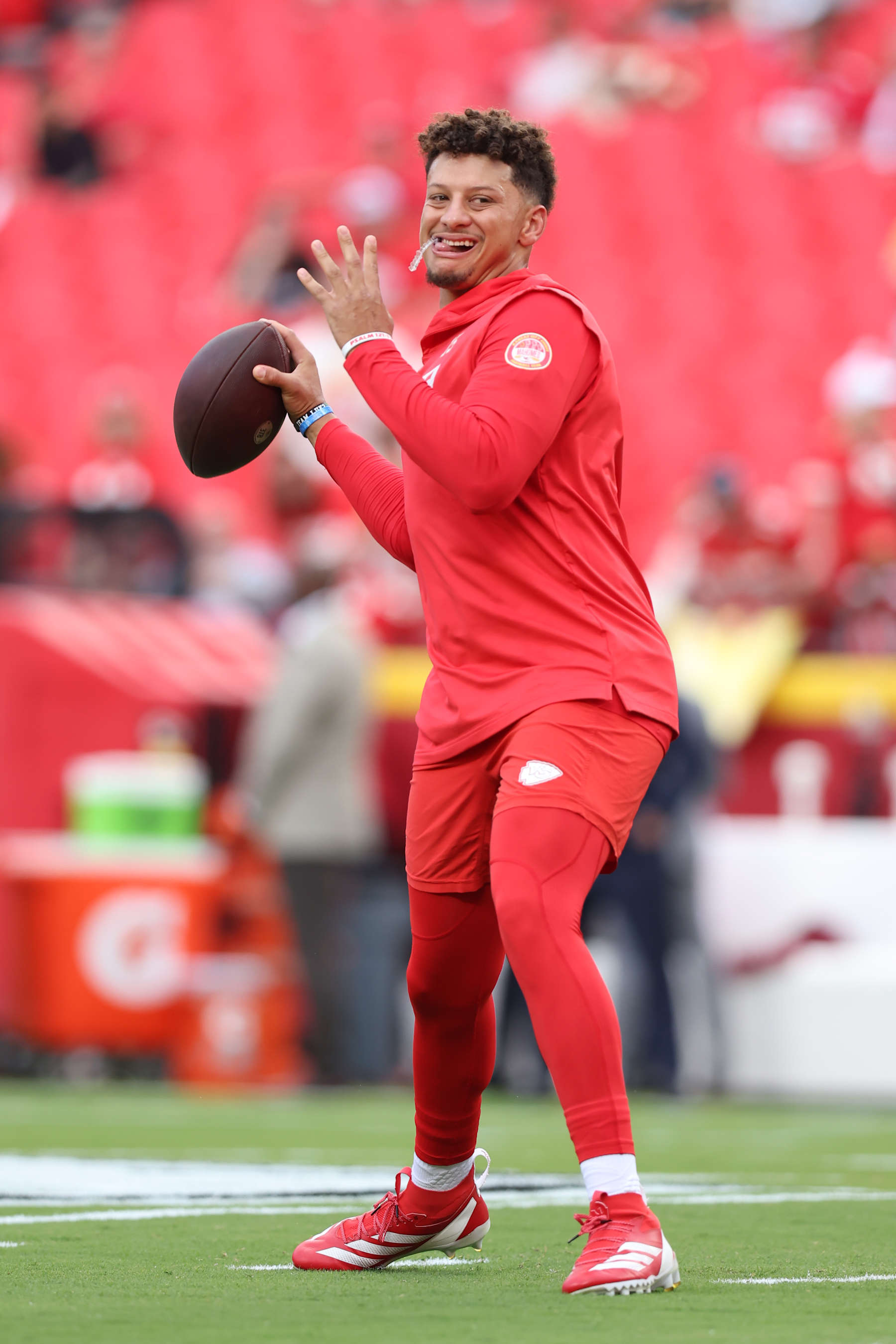 KANSAS CITY, MO - SEPTEMBER 05: Kansas City Chiefs quarterback Patrick Mahomes (15) throws a pass before an NFL game between the Baltimore Ravens and Kansas City Chiefs on September 5, 2024 at GEHA Field at Arrowhead Stadium in Kansas City, MO. (Photo by Scott Winters/Icon Sportswire via Getty Images)