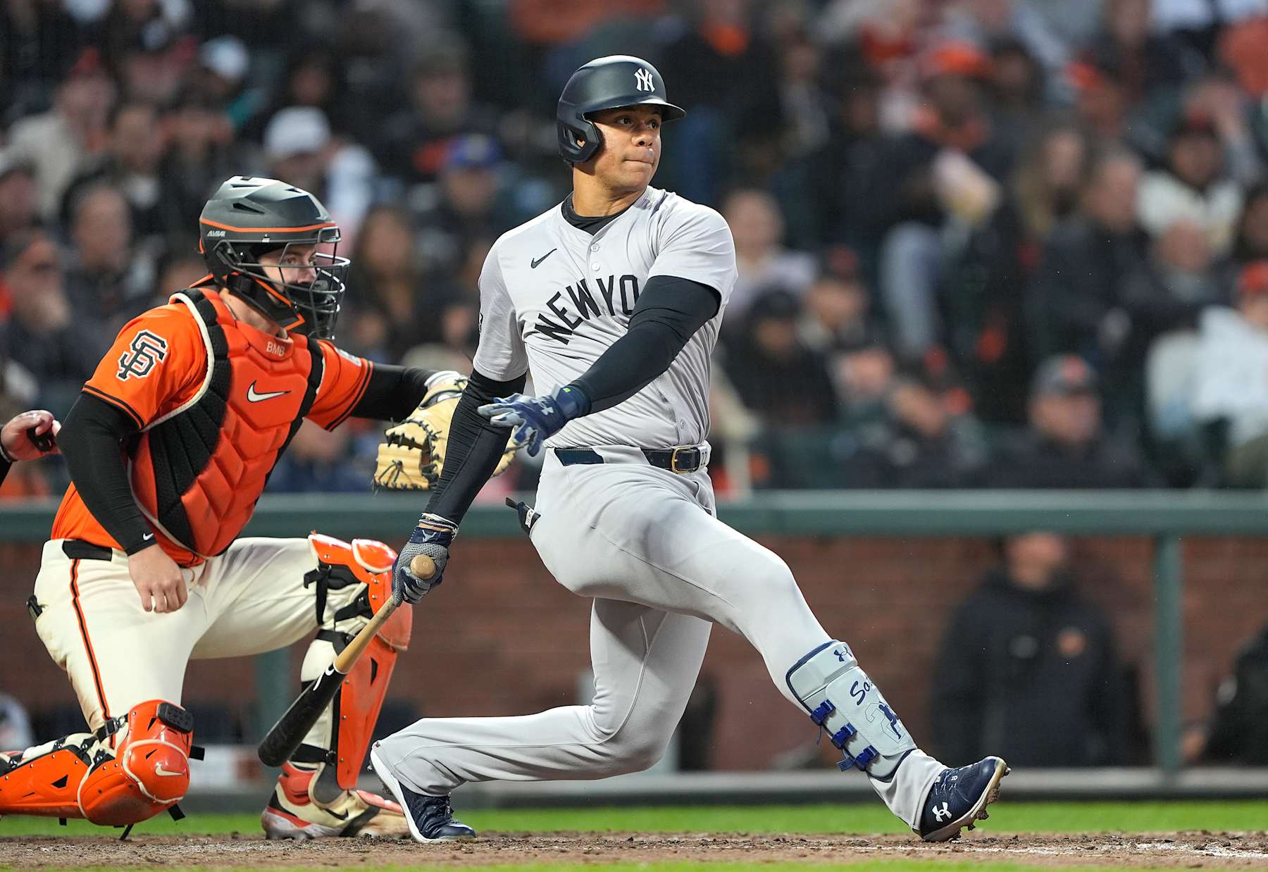 SAN FRANCISCO, CALIFORNIA - MAY 31: Juan Soto #22 of the New York Yankees bats against the San Francisco Giants in the top of the fifth inning at Oracle Park on May 31, 2024 in San Francisco, California. (Photo by Thearon W. Henderson/Getty Images)