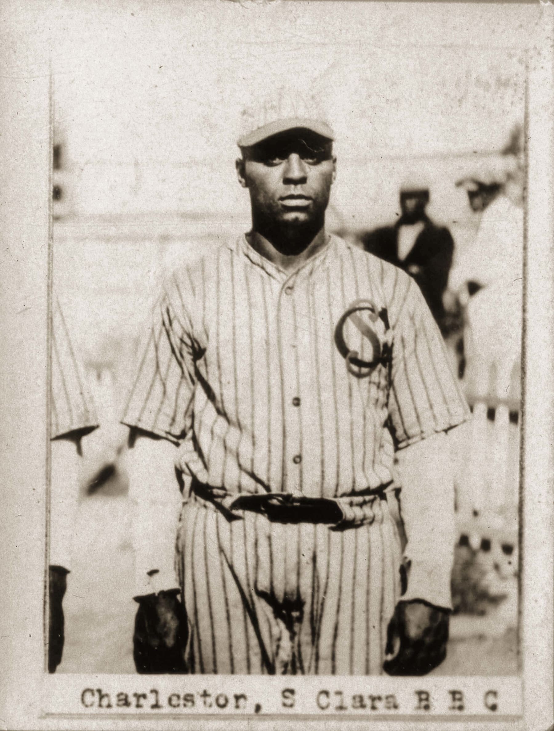 A photographic cigarette insert card for Billiken cigarettes features Cuban Hall of Famer Oscar Charleston and was produced in 1923 in Havana, Cuba. (Photo by Transcendental Graphics/Getty Images)