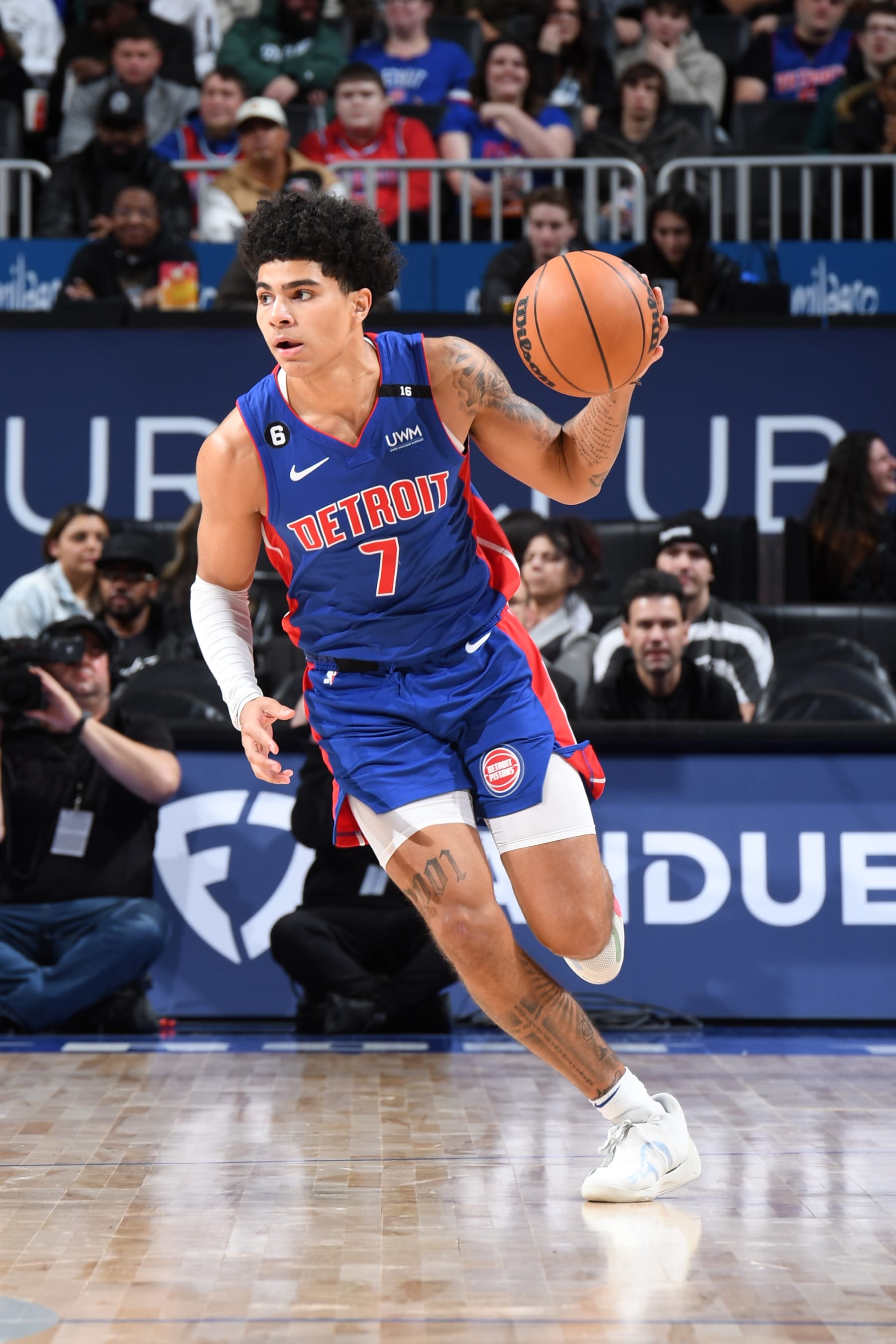 DETROIT, MI - DECEMBER 1: Killian Hayes #7 of the Detroit Pistons dribbles the ball during the game against the Dallas Mavericks on December 1, 2022 at Little Caesars Arena in Detroit, Michigan. NOTE TO USER: User expressly acknowledges and agrees that, by downloading and/or using this photograph, User is consenting to the terms and conditions of the Getty Images License Agreement. Mandatory Copyright Notice: Copyright 2022 NBAE (Photo by Chris Schwegler/NBAE via Getty Images)