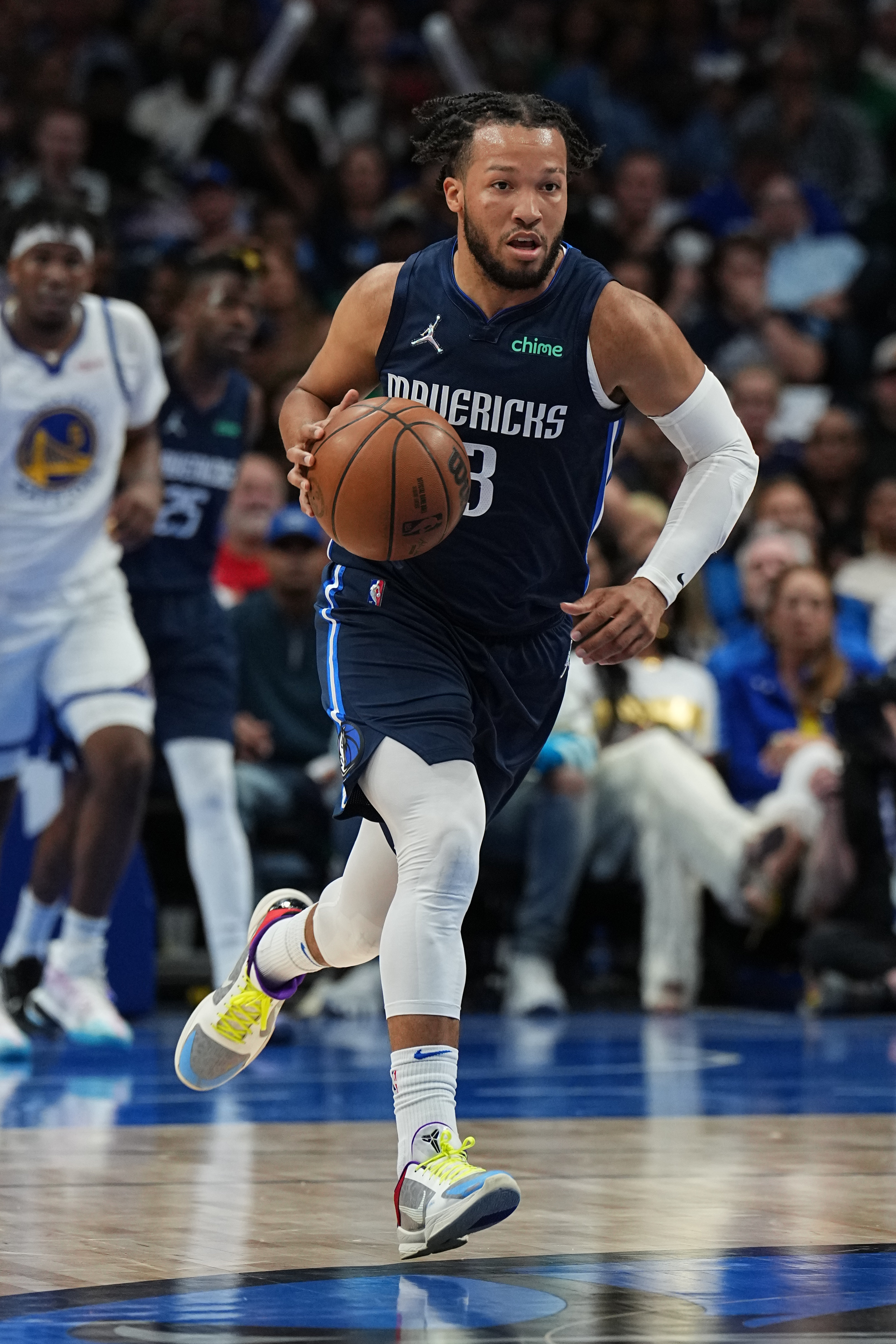 DALLAS, TX - MAY 22: Jalen Brunson #13 of the Dallas Mavericks dribbles the ball during Game 3 of the 2022 NBA Playoffs Western Conference Finals against the Golden State Warriors on May 22, 2022 at the American Airlines Center in Dallas, Texas. NOTE TO USER: User expressly acknowledges and agrees that, by downloading and or using this photograph, User is consenting to the terms and conditions of the Getty Images License Agreement. Mandatory Copyright Notice: Copyright 2022 NBAE (Photo by Glenn James/NBAE via Getty Images) DALLAS, TX - MAY 22: Jalen Brunson #13 of the Dallas Mavericks dribbles the ball during Game 3 of the 2022 NBA Playoffs Western Conference Finals against the Golden State Warriors on May 22, 2022 at the American Airlines Center in Dallas, Texas. NOTE TO USER: User expressly acknowledges and agrees that, by downloading and or using this photograph, User is consenting to the terms and conditions of the Getty Images License Agreement. Mandatory Copyright Notice: Copyright 2022 NBAE (Photo by Glenn James/NBAE via Getty Images)