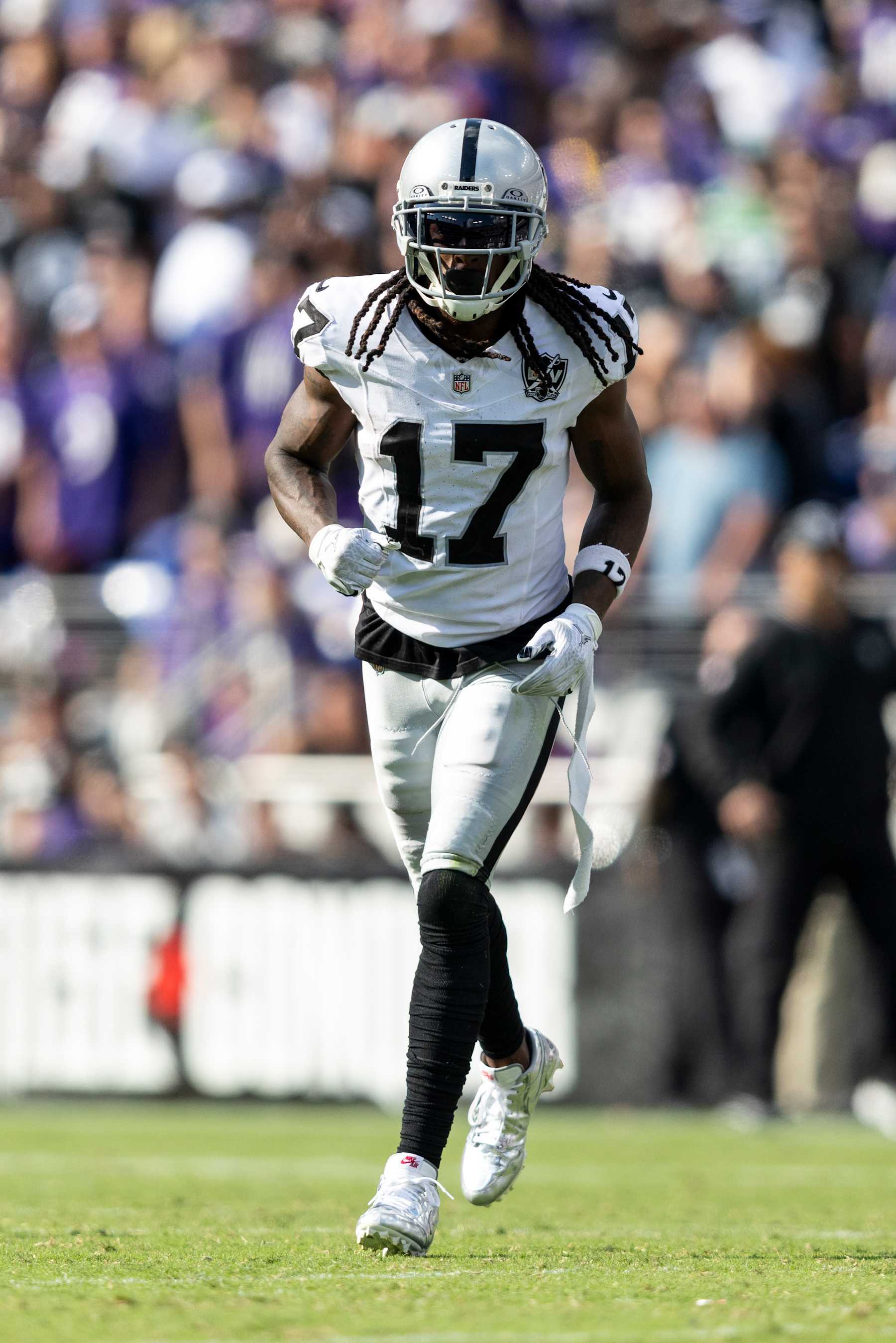 Davante Adams Trade Rumors: Talks for Raiders WR Expected to