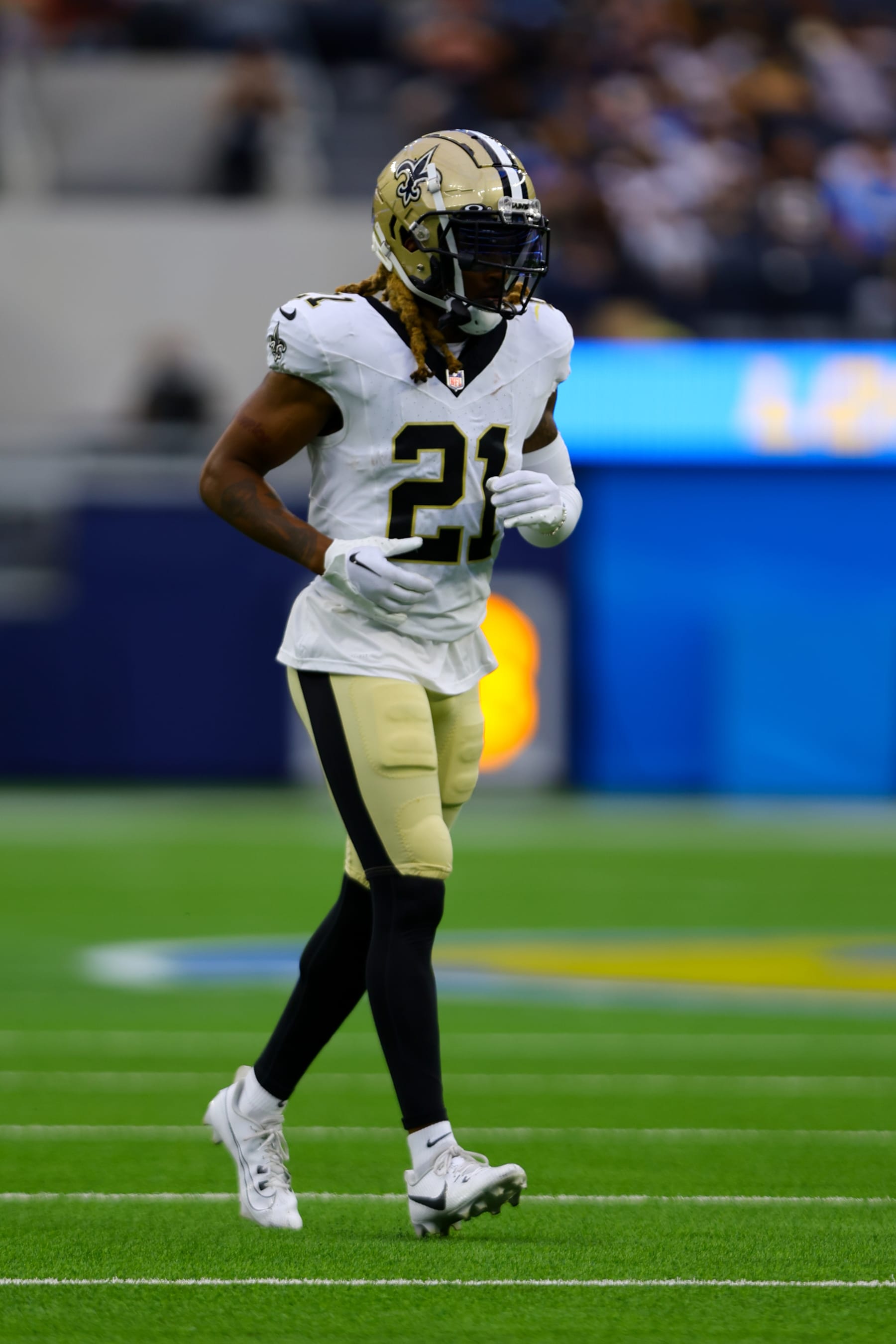 INGLEWOOD, CA - AUGUST 20: New Orleans Saints cornerback Bradley Roby (21) during the Los Angeles Chargers preseason game versus the New Orleans Saints on August 20, 2023, at SoFi Stadium in Inglewood, CA. (Photo by Jordon Kelly/Icon Sportswire via Getty Images)