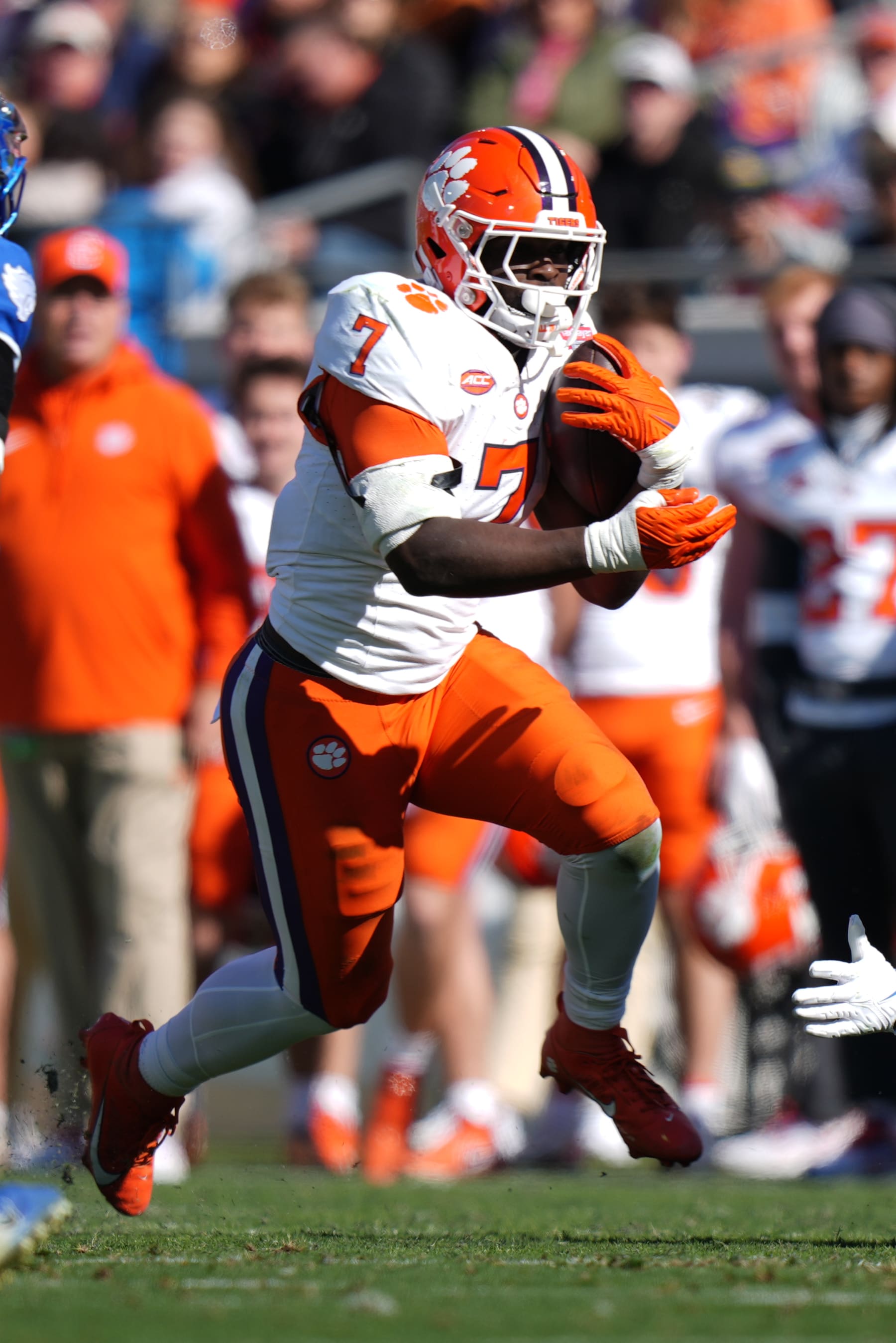 JACKSONVILLE, FL - DECEMBER 29: Clemson Tigers running back Phil Mafah (7) runs after a catch during the TaxSlayer Gator Bowl between the Clemson Tigers and the Kentucky Wildcats on Friday, December 29, 2023 at EverBank Stadium, Jacksonville, Fla. (Photo by Peter Joneleit/Icon Sportswire via Getty Images)