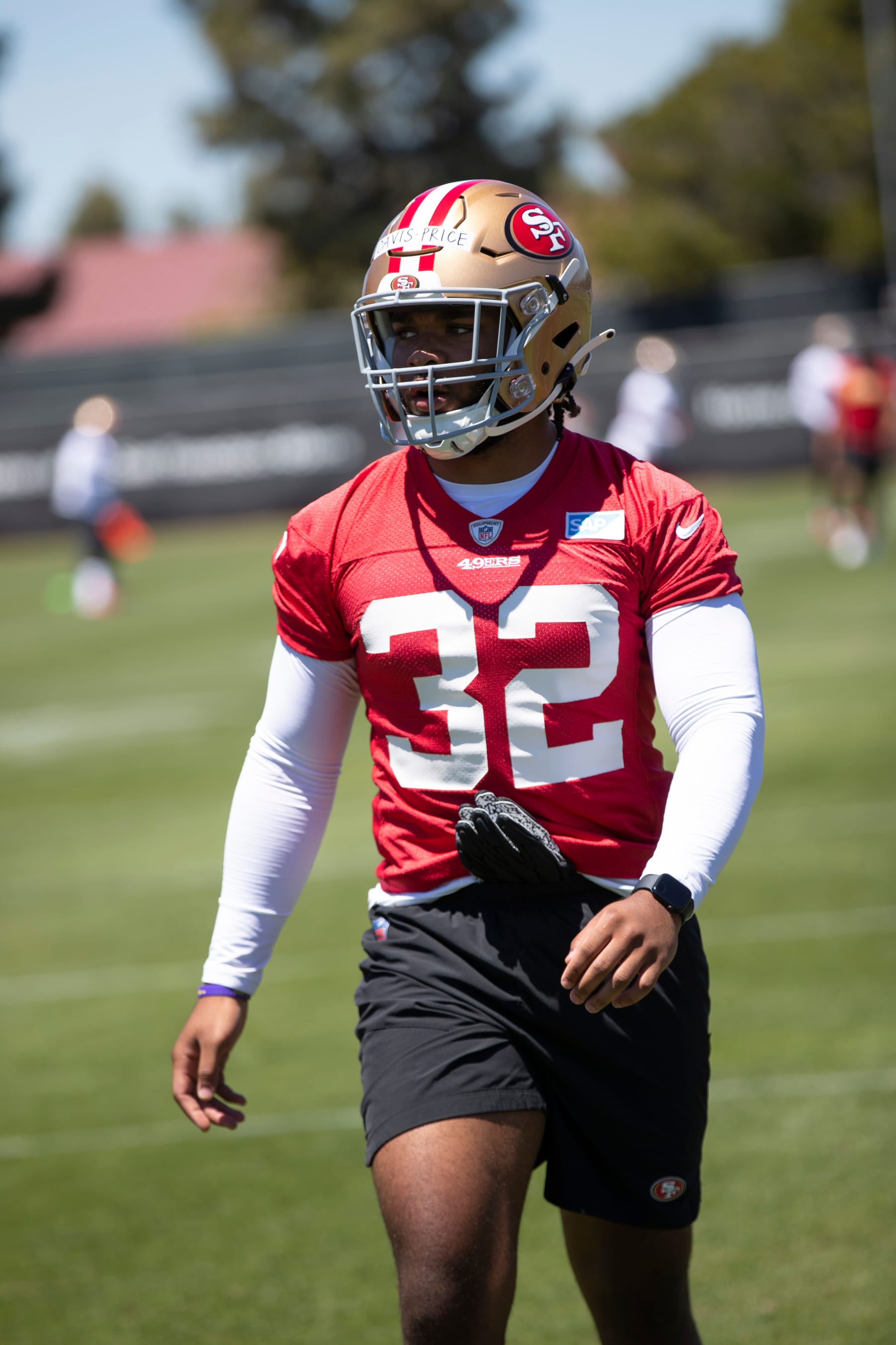 SANTA CLARA, CA - MAY 13: Tyrion Davis-Price #32 of the San Francisco 49ers during rookie minicamp at the SAP Performance Facility on May 13, 2022 in Santa Clara, California.  (Photo by Michael Zagaris/San Francisco 49ers/Getty Images)