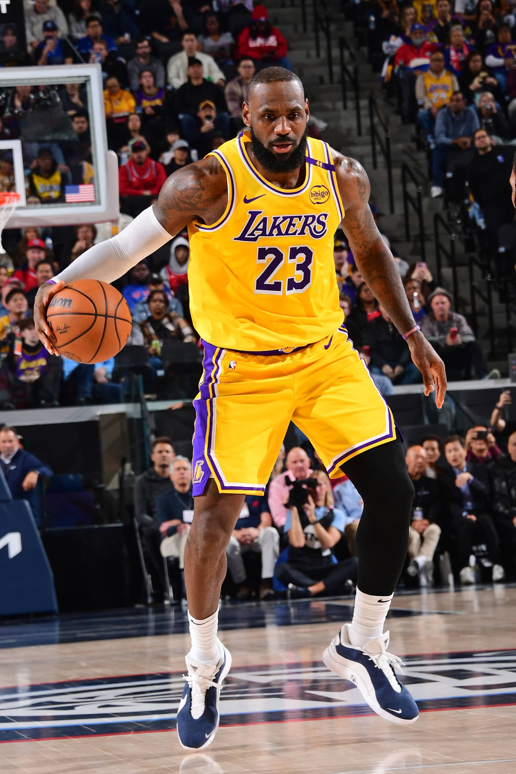 INGLEWOOD, CA - FEBRUARY 4: LeBron James #23 of the Los Angeles Lakers dribbles the ball during the game against the LA Clippers on February 4, 2025 at Intuit Dome in Los Angeles, California. NOTE TO USER: User expressly acknowledges and agrees that, by downloading and/or using this Photograph, user is consenting to the terms and conditions of the Getty Images License Agreement. Mandatory Copyright Notice: Copyright 2025 NBAE (Photo by Adam Pantozzi/NBAE via Getty Images)