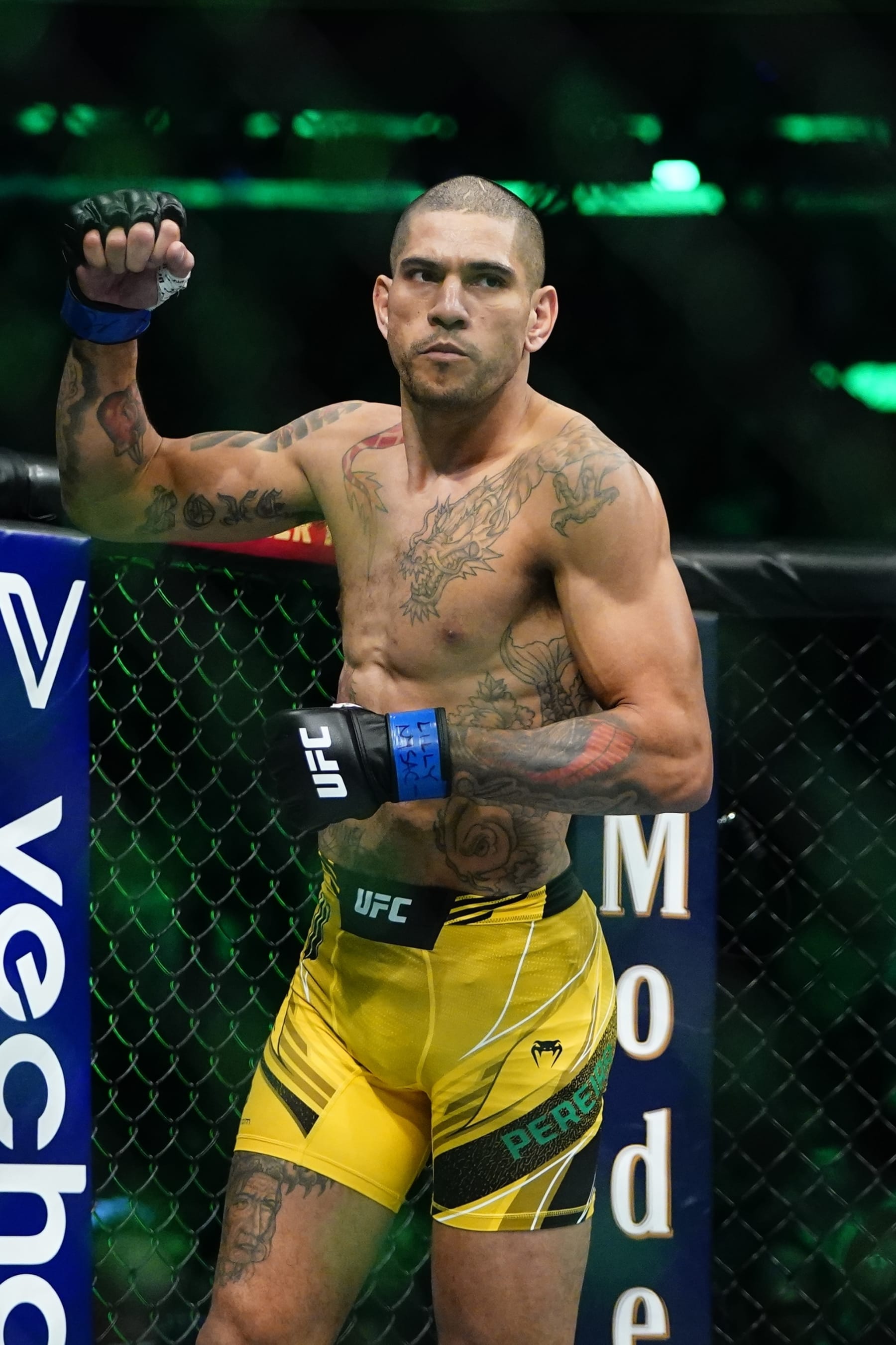 Brazil's Alex Pereira arrives for a middleweight bout title bout against Nigeria's Israel Adesanya in the UFC 281 mixed martial arts event, Sunday, Nov. 13, 2022, in New York. Pereira stopped Adesanya in the fifth round. (AP Photo/Frank Franklin II)