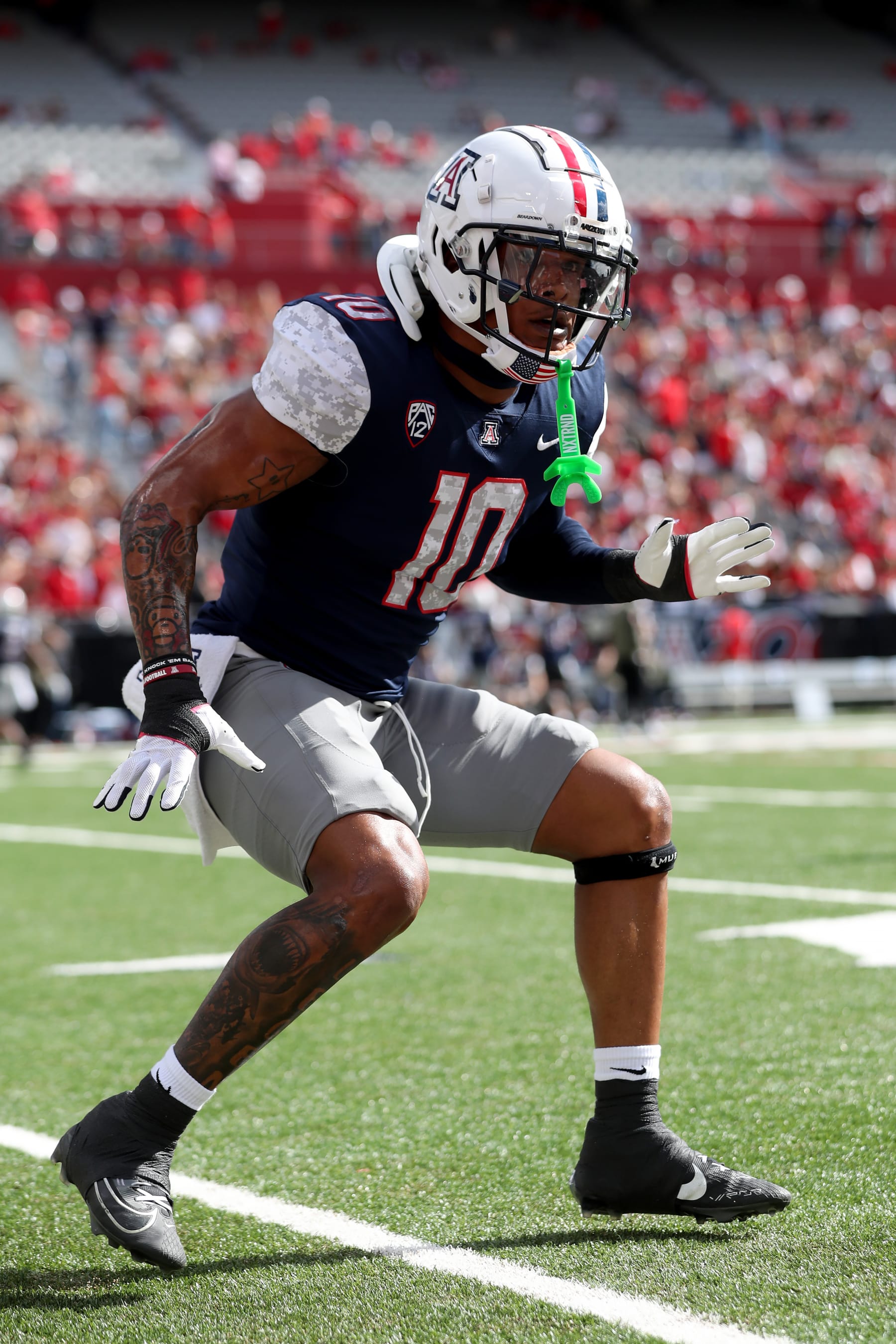 TUCSON, AZ - NOVEMBER 18: Arizona Wildcats linebacker Justin Flowe #10 prior to a football game between the Utah Utes and the University of Arizona Wildcats on November 18, 2023 at Arizona Stadium in Tucson, AZ. (Photo by Christopher Hook/Icon Sportswire via Getty Images)