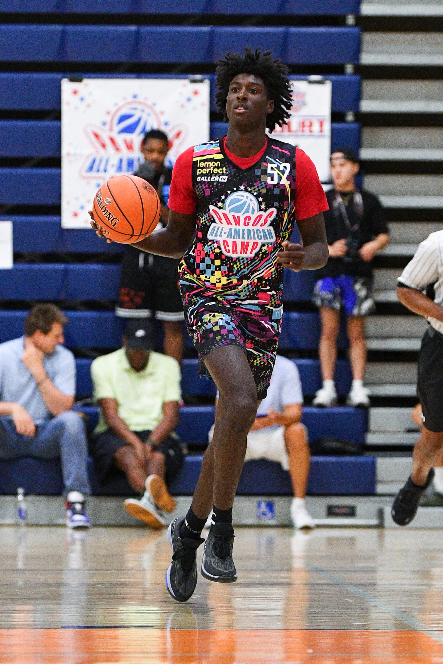 LAS VEGAS, NV - JUNE 05: Drake Powell dribbles up the court during the Pangos All-American Camp on June 5, 2023 at the Bishop Gorman High School in Las Vegas, NV. (Photo by Brian Rothmuller/Icon Sportswire via Getty Images)